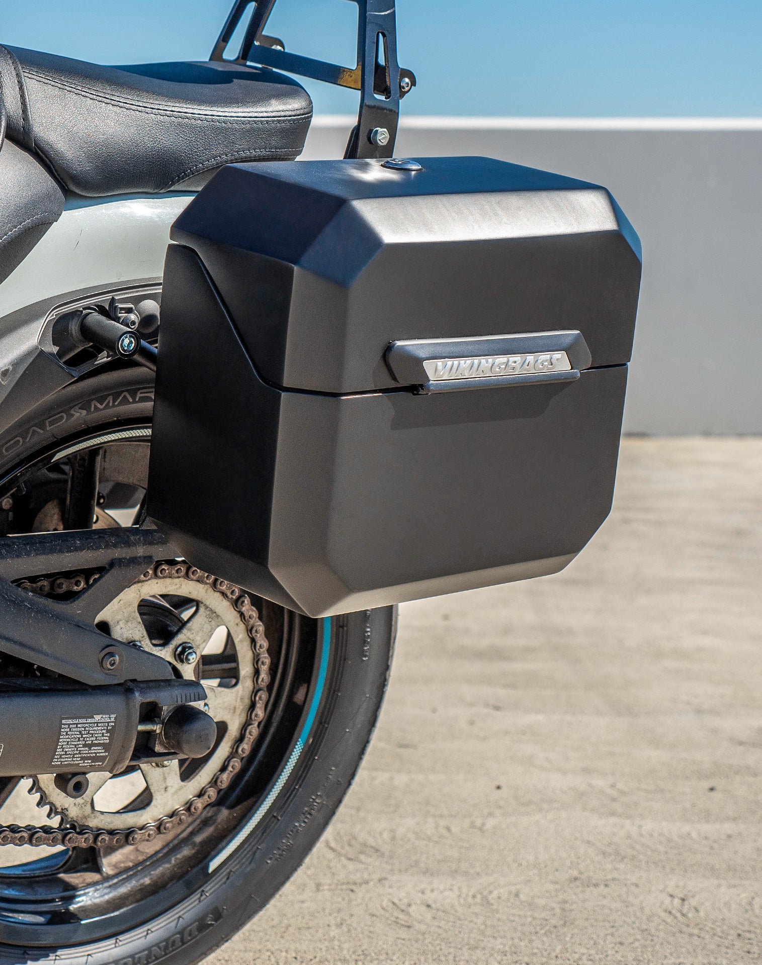 10L - Outlaw Quick Mount Small Kawasaki Vulcan S Matte Hard Solo Saddlebag (Left Only) v3