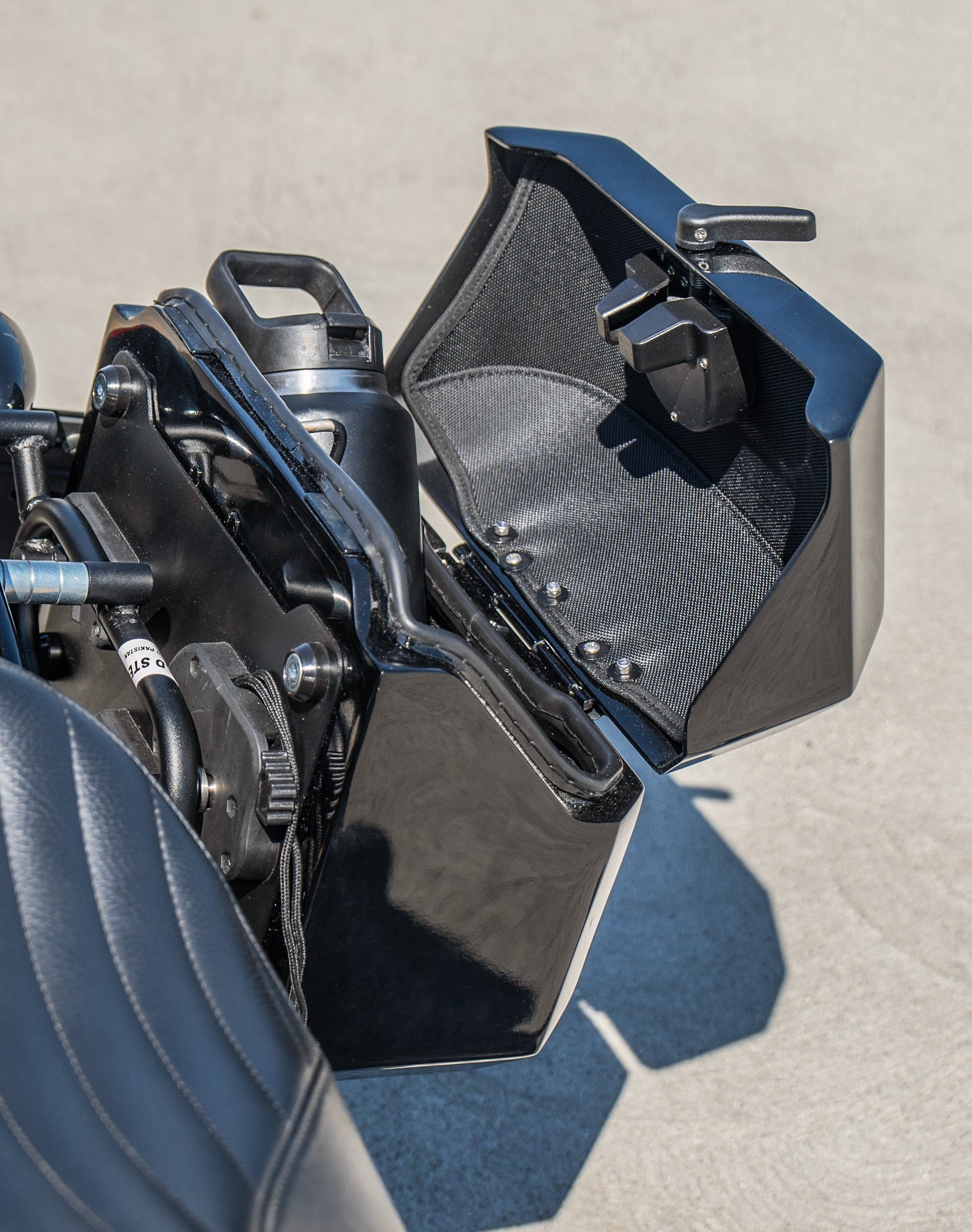 20L - Outlaw Quick-Mount Small Harley Softail Slim FLS Painted Hard Saddlebags Life Style 4