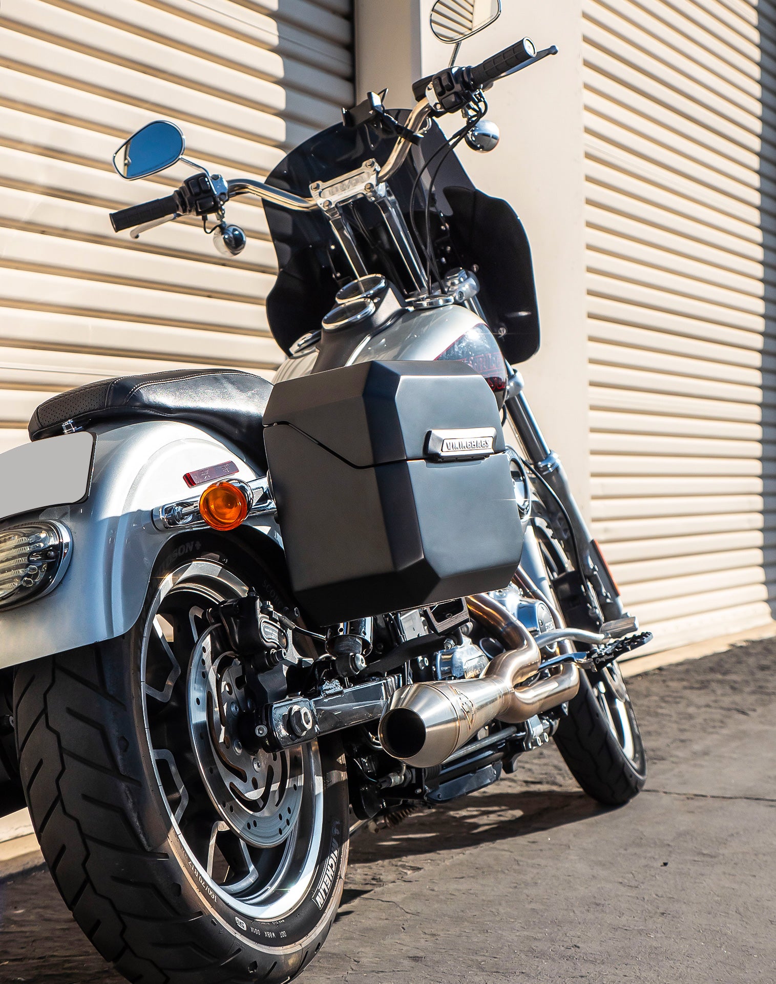 20L - Outlaw Quick-Mount Small Harley Dyna Wide Glide FXDWG Matte Hard Saddlebags Life style 1