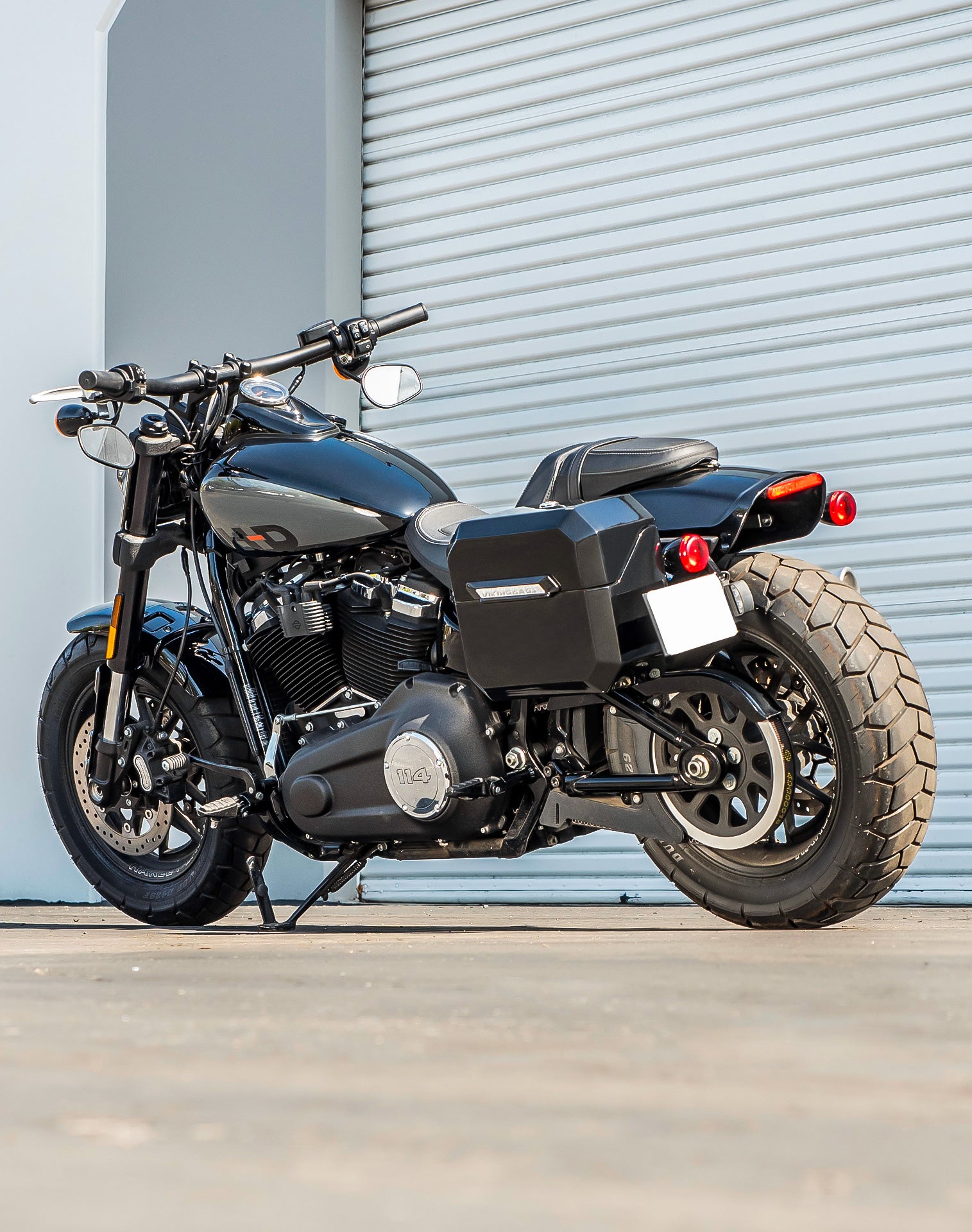 20L - Outlaw Quick-Mount Small Harley Softail Fat Bob FXFB/S Painted Hard Saddlebags Life Style 1