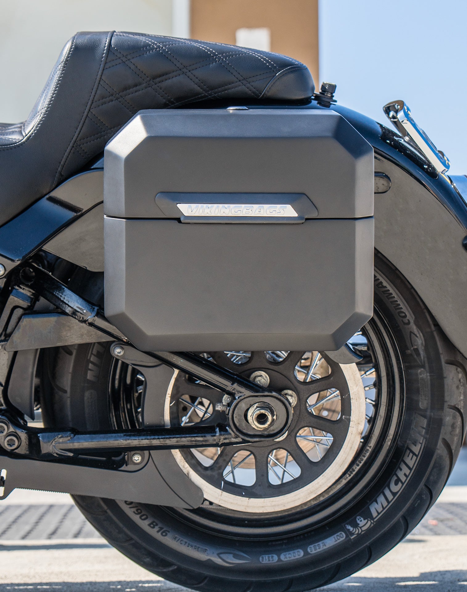 20L - Outlaw Quick-Mount Small Harley Softail Heritage FLHC/S Matte Hard Saddlebags Lifestyle