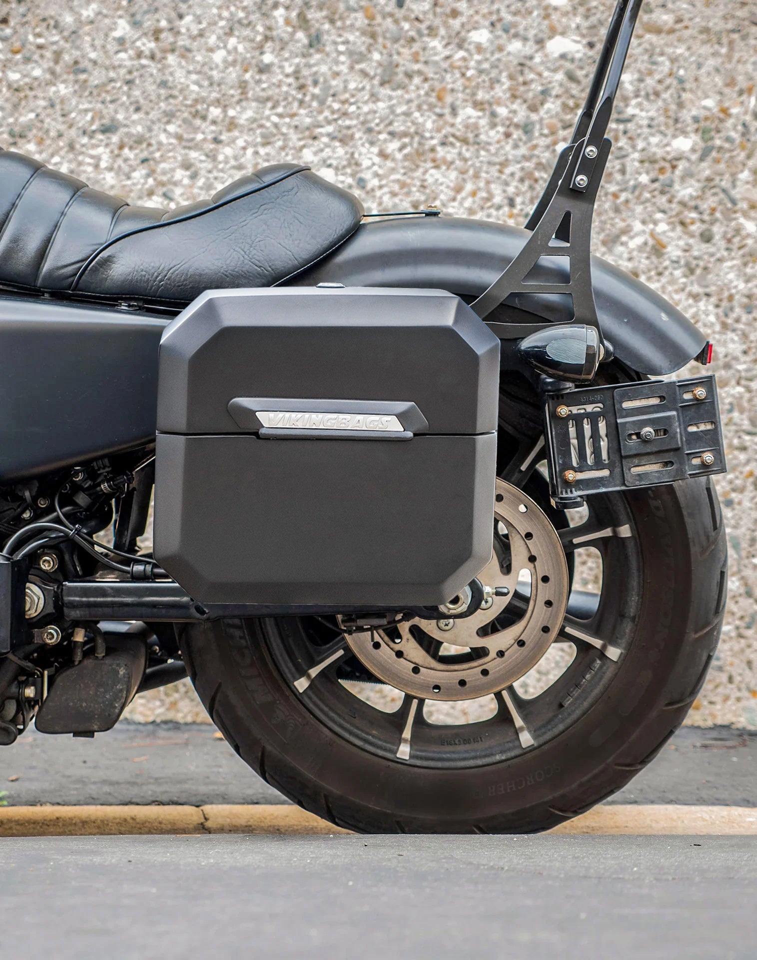 20L - Outlaw Quick-Mount Small Harley Sportster 883 Iron XL883N Matte Hard Saddlebags Lifestyle
