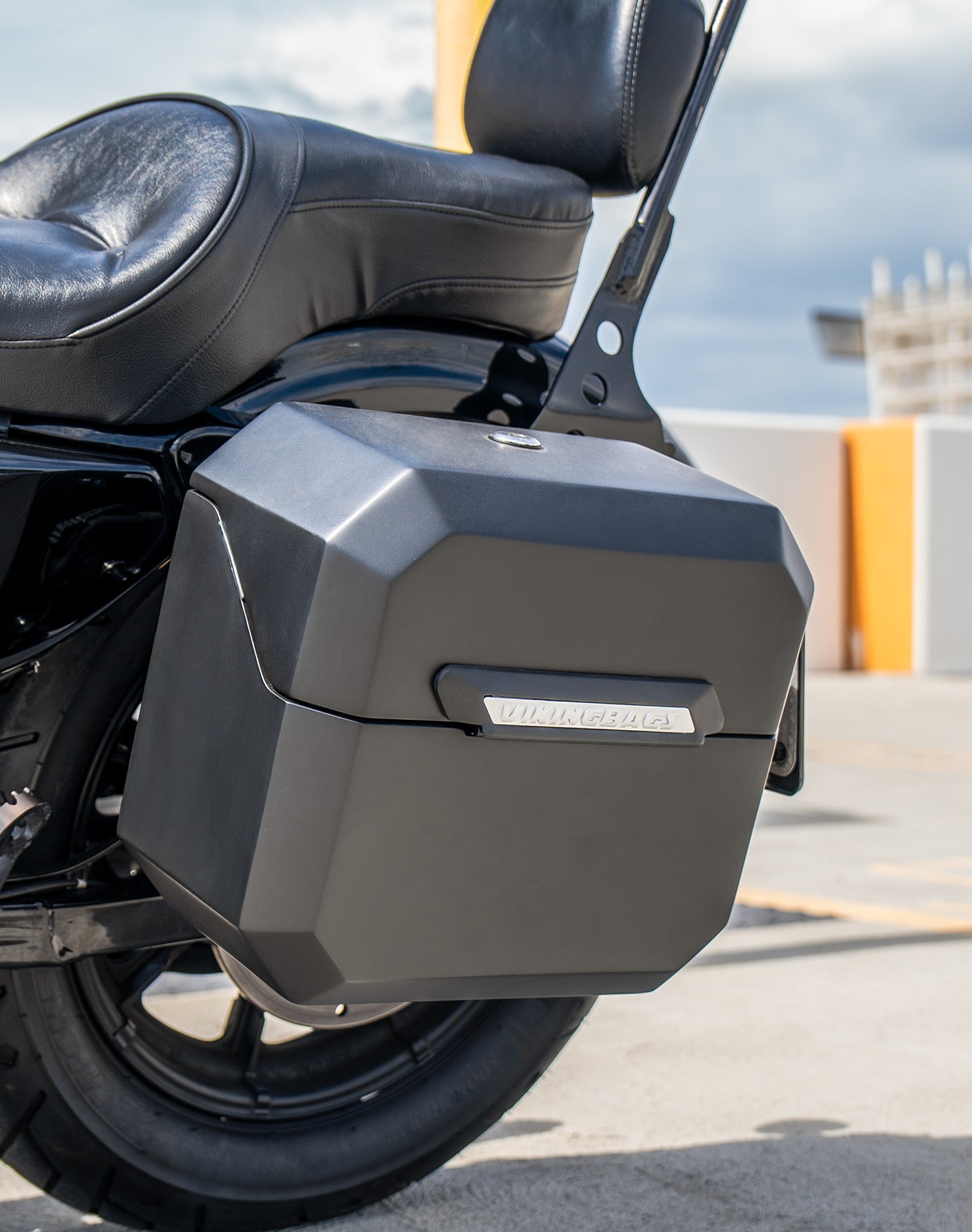20L - Outlaw Quick-Mount Small Harley Sportster Iron 1200 Matte Hard Saddlebags Lifestyle 3