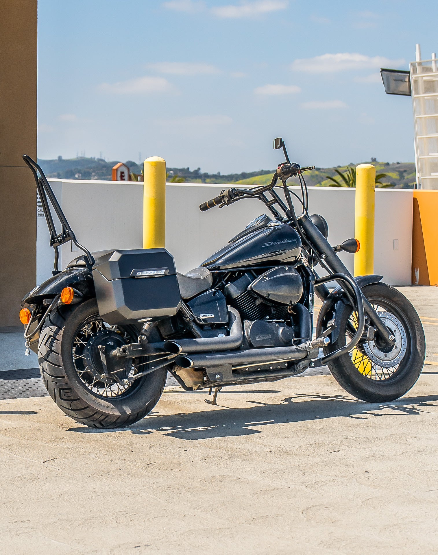 20L - Outlaw Quick-Mount Small Honda 750 Shadow Phantom Matte Hard Saddlebags Life style 1