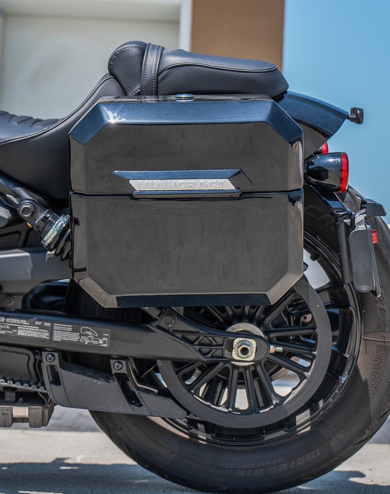 20L - Outlaw Quick-Mount Small Indian Scout Bobber Painted Hard Saddlebags Life Style 2