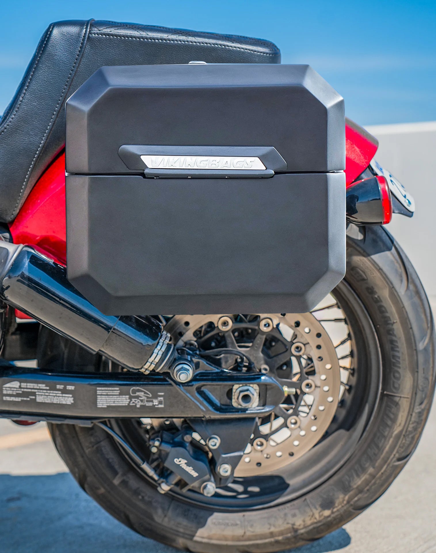 20L - Outlaw Quick-Mount Small Indian Super Chief Limited Matte Hard Saddlebags Life Style Photo