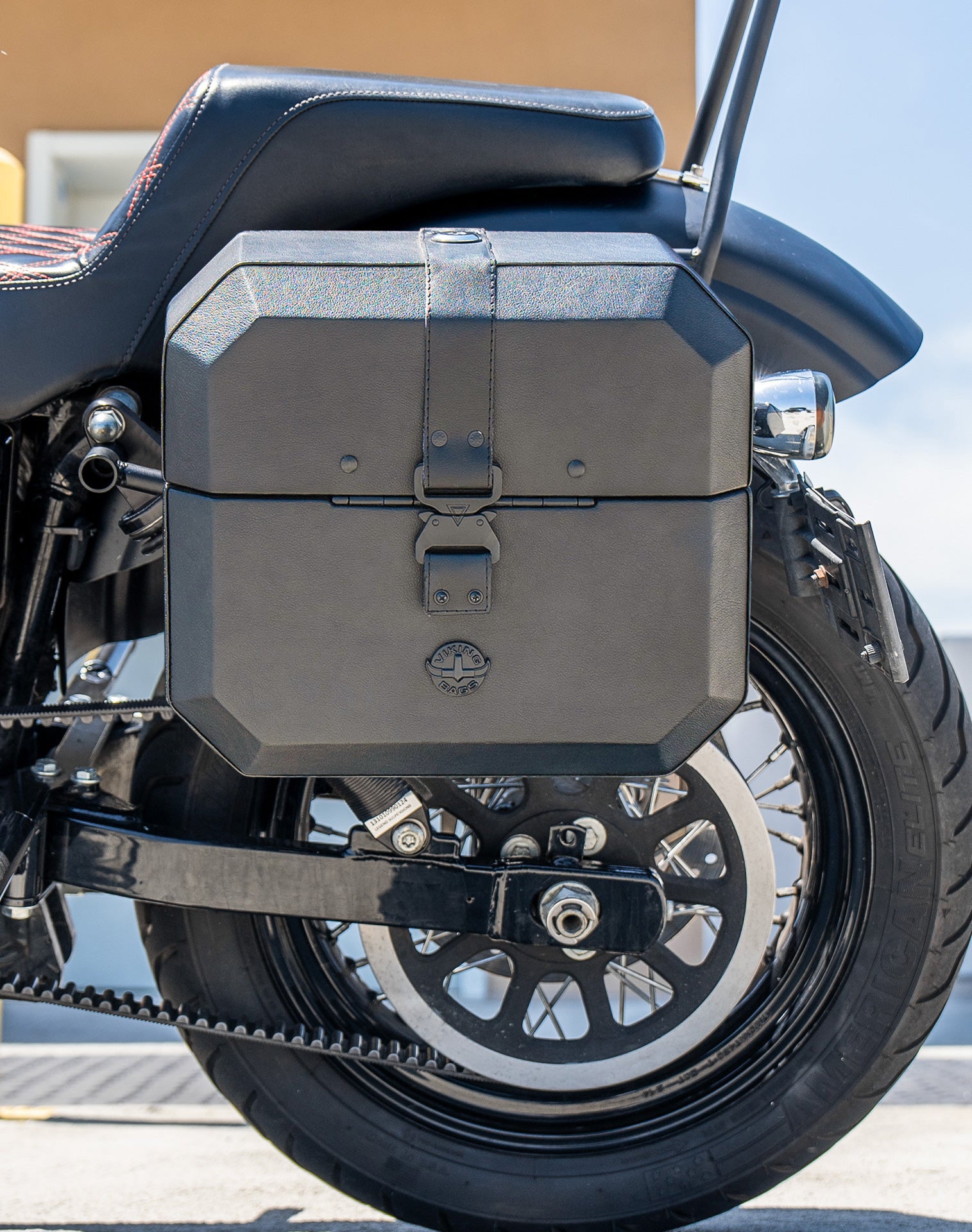 20L - Outlaw Quick-Mount Small Harley Dyna Street Bob FXDB Leather Wrapped Hard Saddlebags Lifestyle