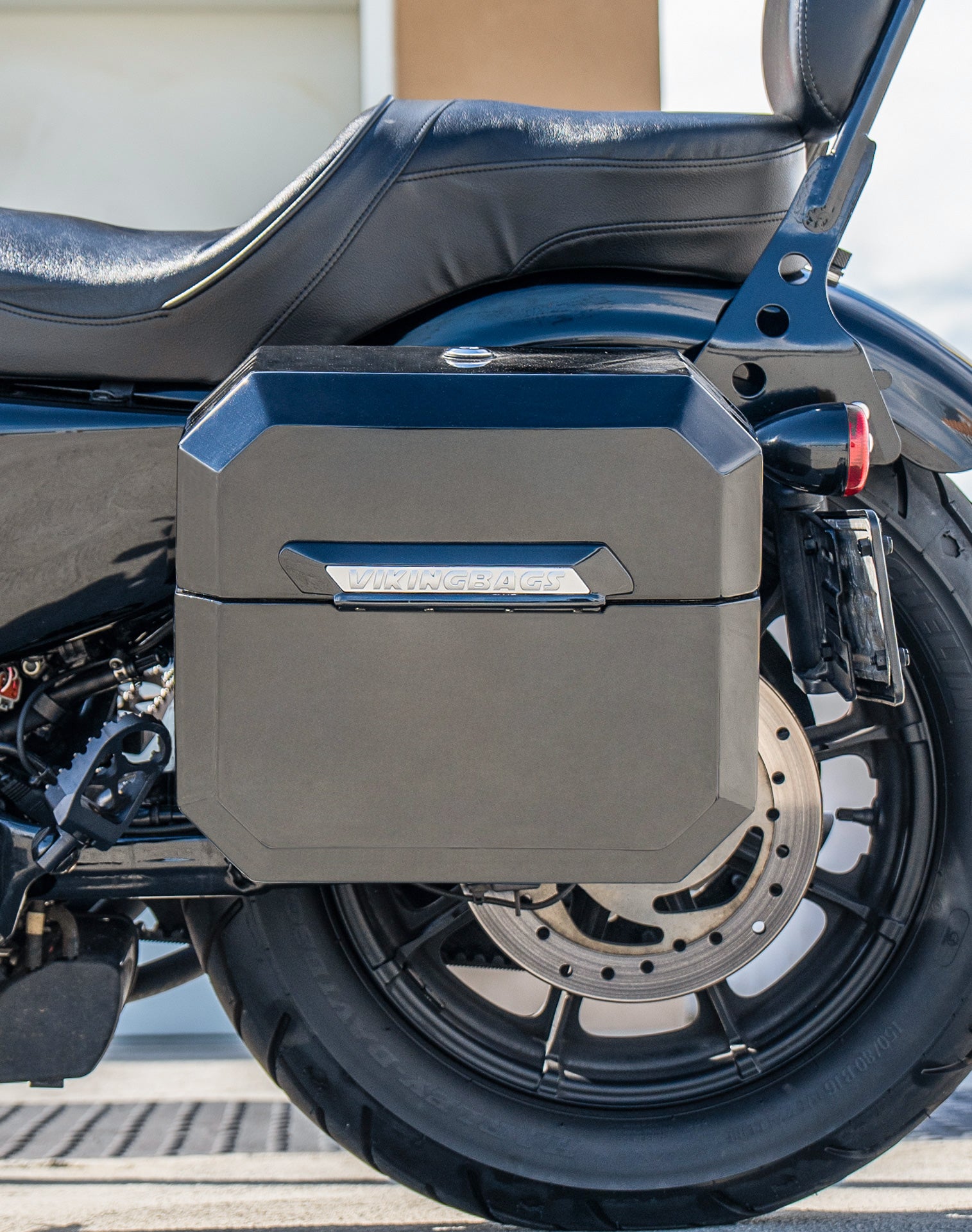 20L - Outlaw Quick-Mount Small Harley Sportster Iron 1200 Painted Hard Saddlebags Lifestyle 2