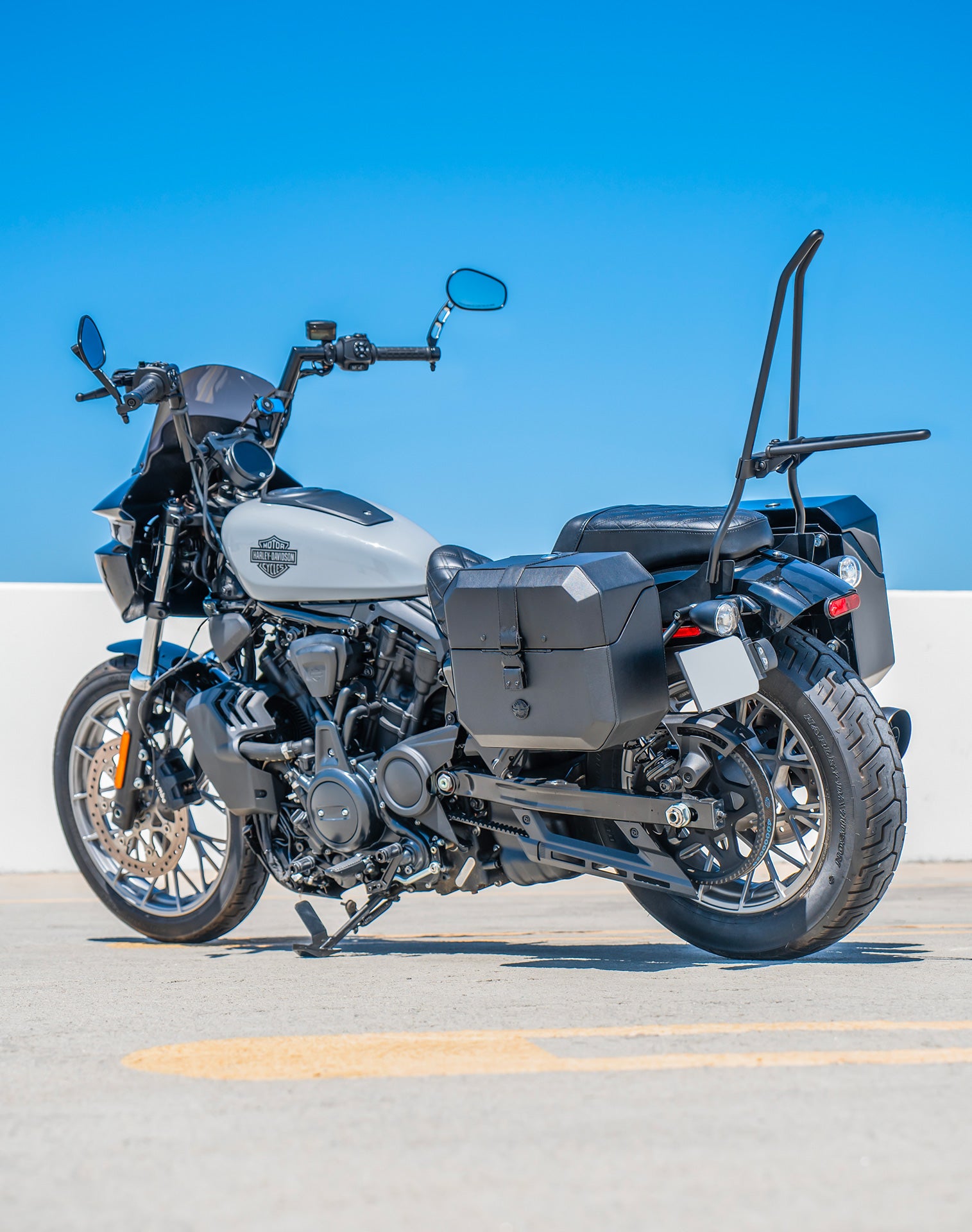 20L - Outlaw Quick-Mount Small Harley Nightster RH975/S Leather Wrapped Hard Saddlebags Lifestyle