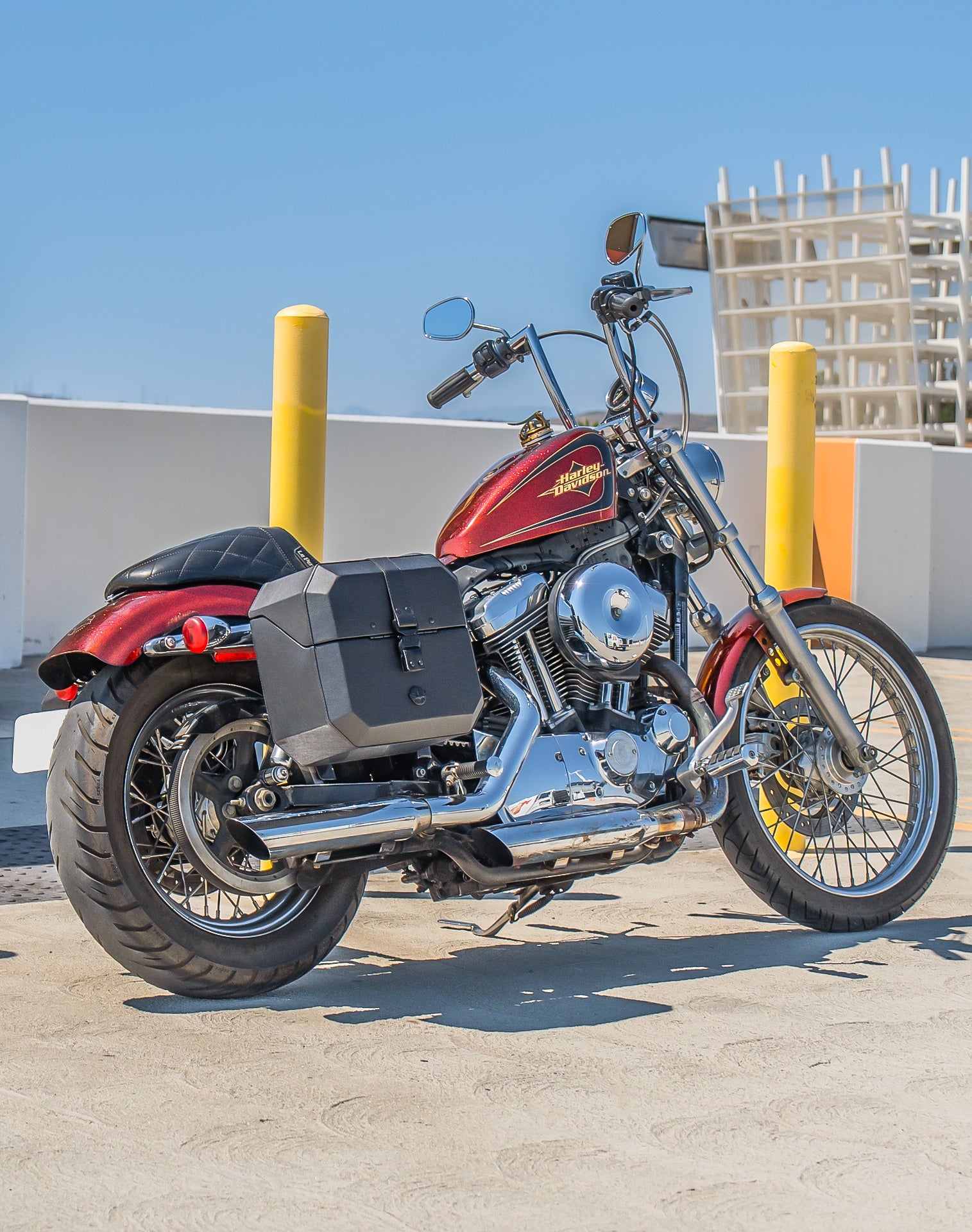 20L - Outlaw Quick-Mount Small Harley Sportster Seventy Two 72 Leather Wrapped Hard Saddlebags Life style 1