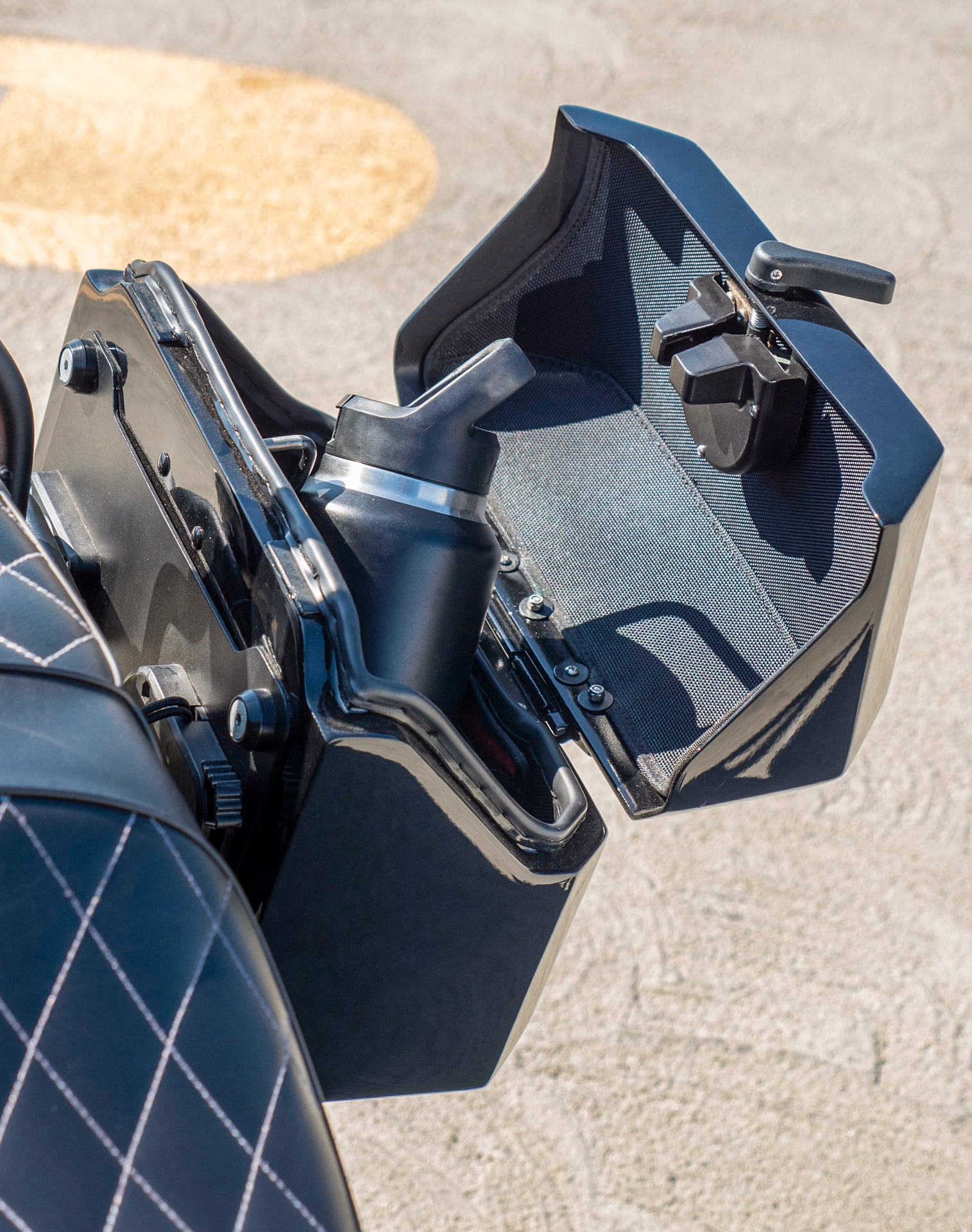 20L - Outlaw Quick-Mount Small Honda Rebel 1100 Painted Hard Saddlebags Life style 3