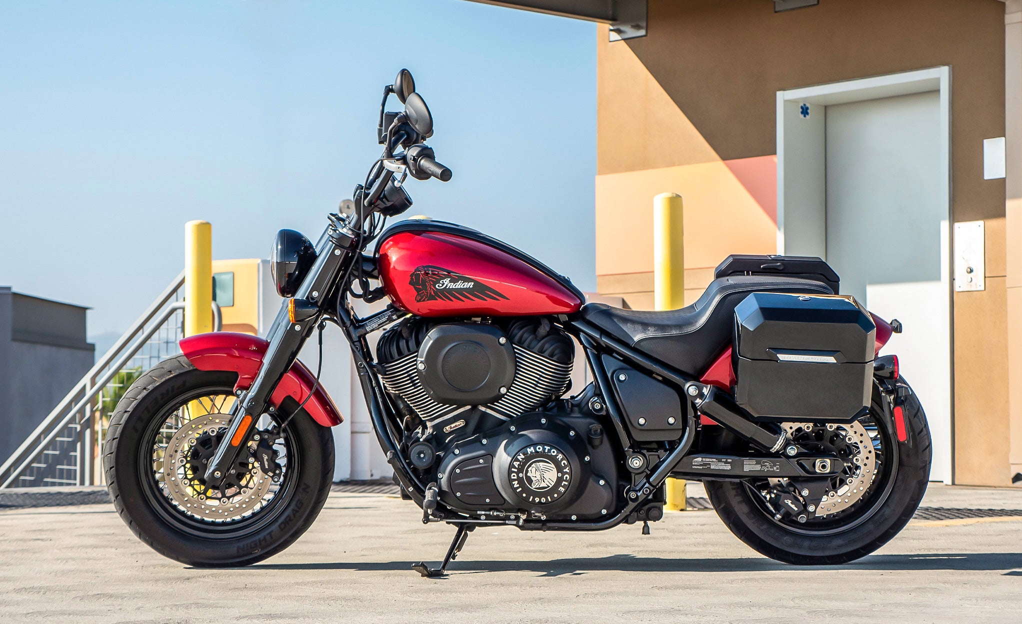 20L - Outlaw Quick-Mount Small Indian Super Chief Painted Hard Saddlebags Life Style Photo @expand