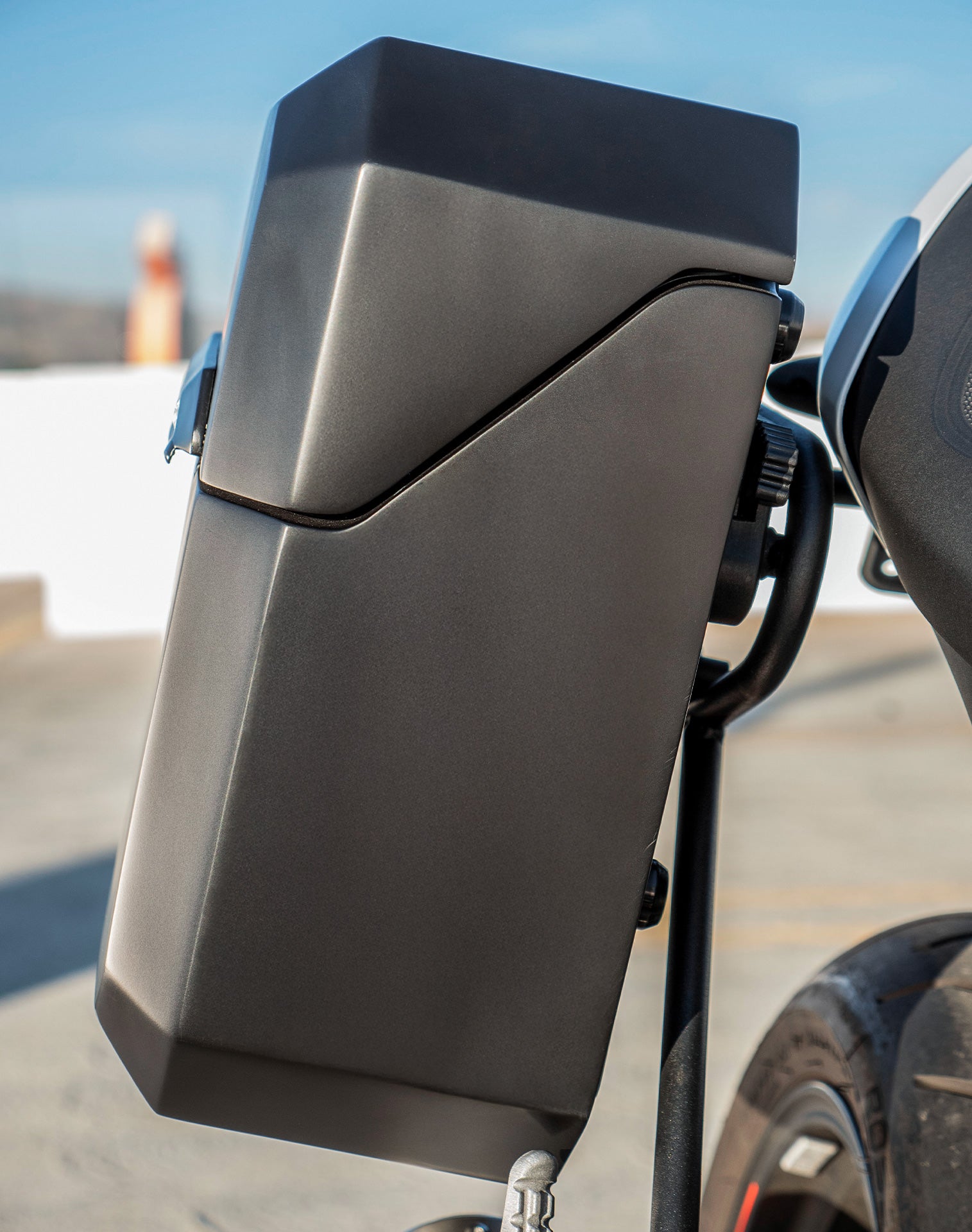 30L - Outlaw Quick-Mount Medium Ducati Monster 797 Matte Hard Saddlebags Life style 3