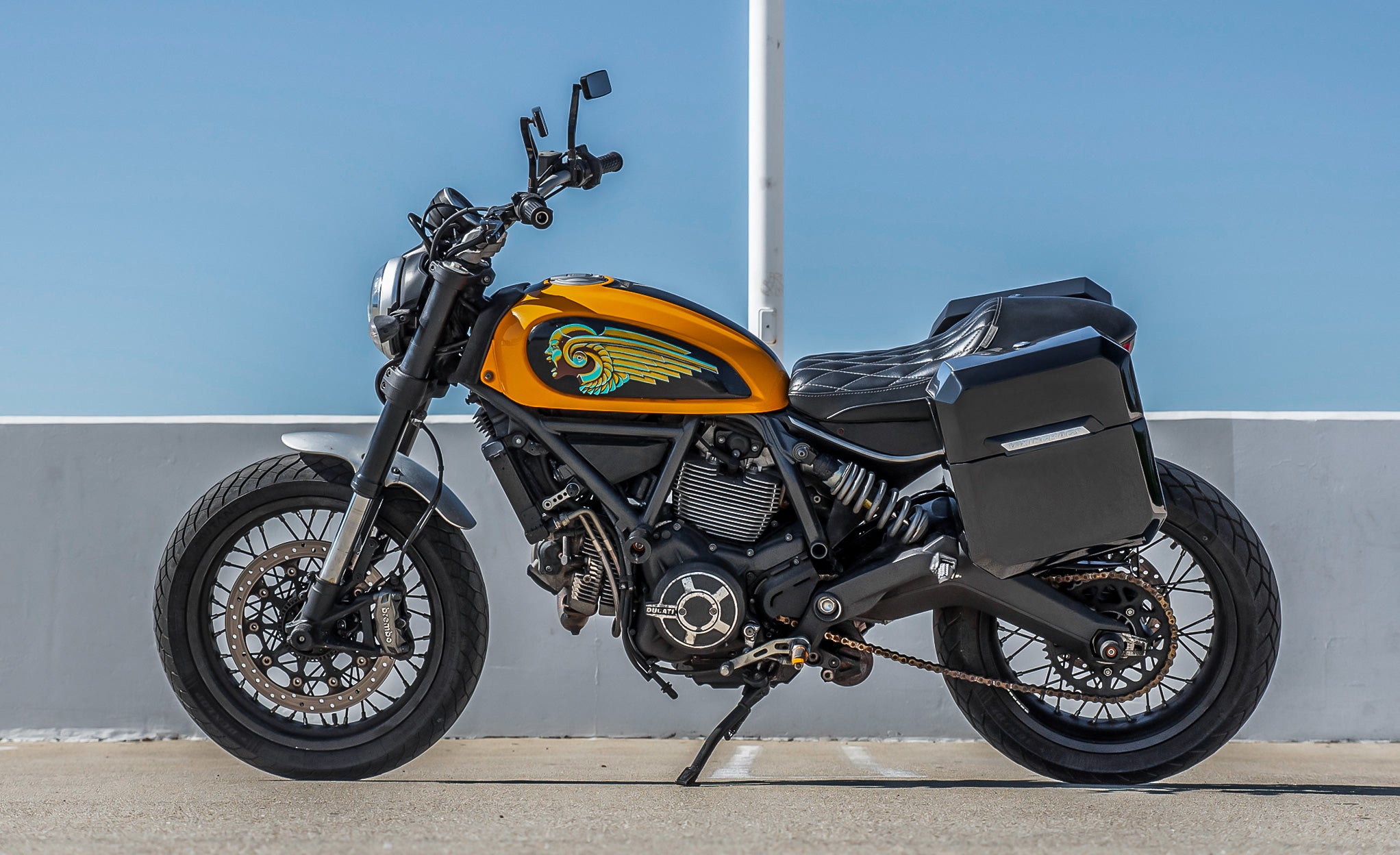 30L - Outlaw Quick Mount Medium Ducati Scrambler (2014-17) Painted Hard Saddlebags Life Style Photo @expand