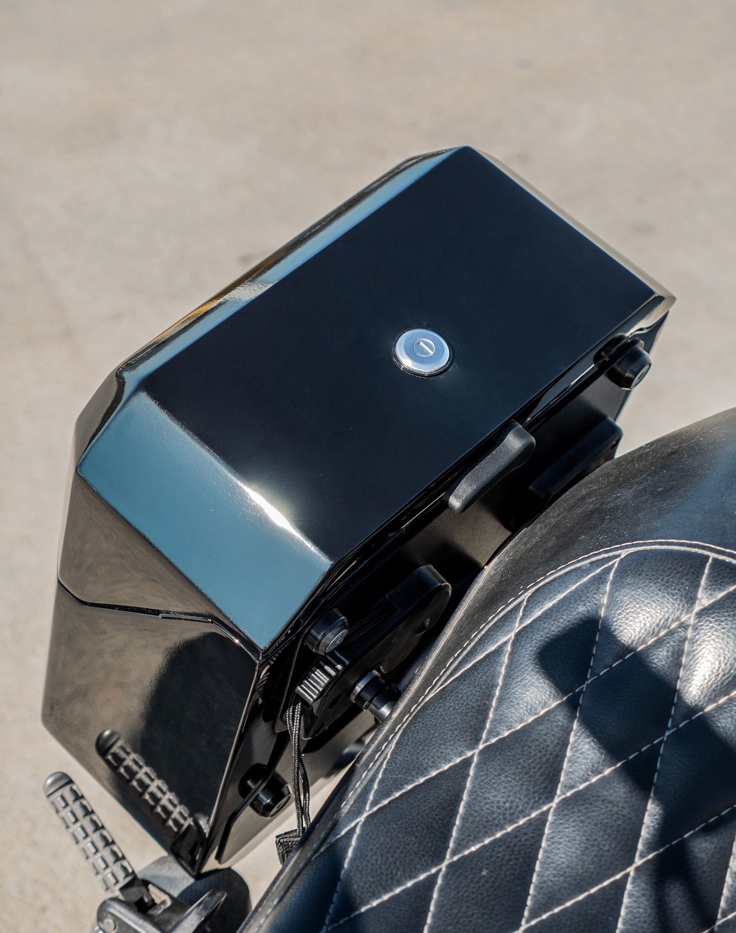 30L - Outlaw Quick Mount Medium Ducati Scrambler (2014-17) Painted Hard Saddlebags Life style 3