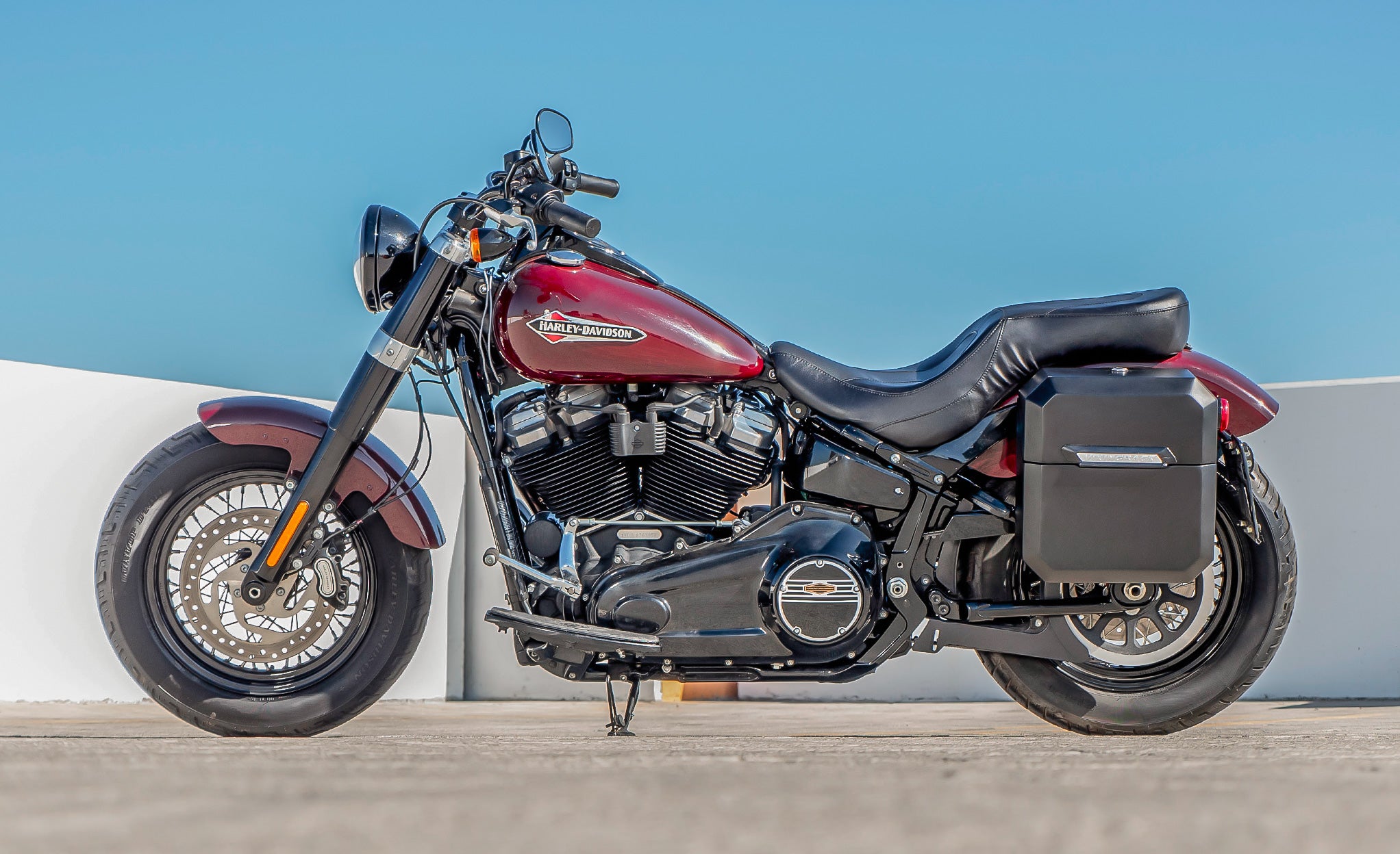 30L - Outlaw Quick-Mount Medium Harley Softail Slim FLSL Matte Hard Saddlebags Life Style Photo @expand