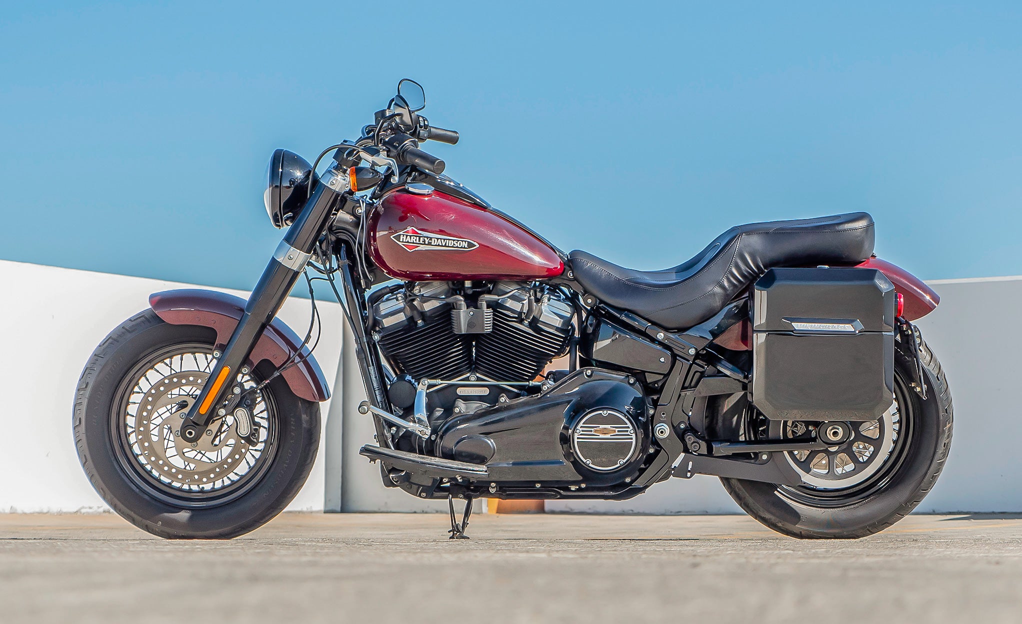 30L - Outlaw Quick Mount Medium Harley Softail Slim FLSL Painted Hard Saddlebags Life Style Photo @expand