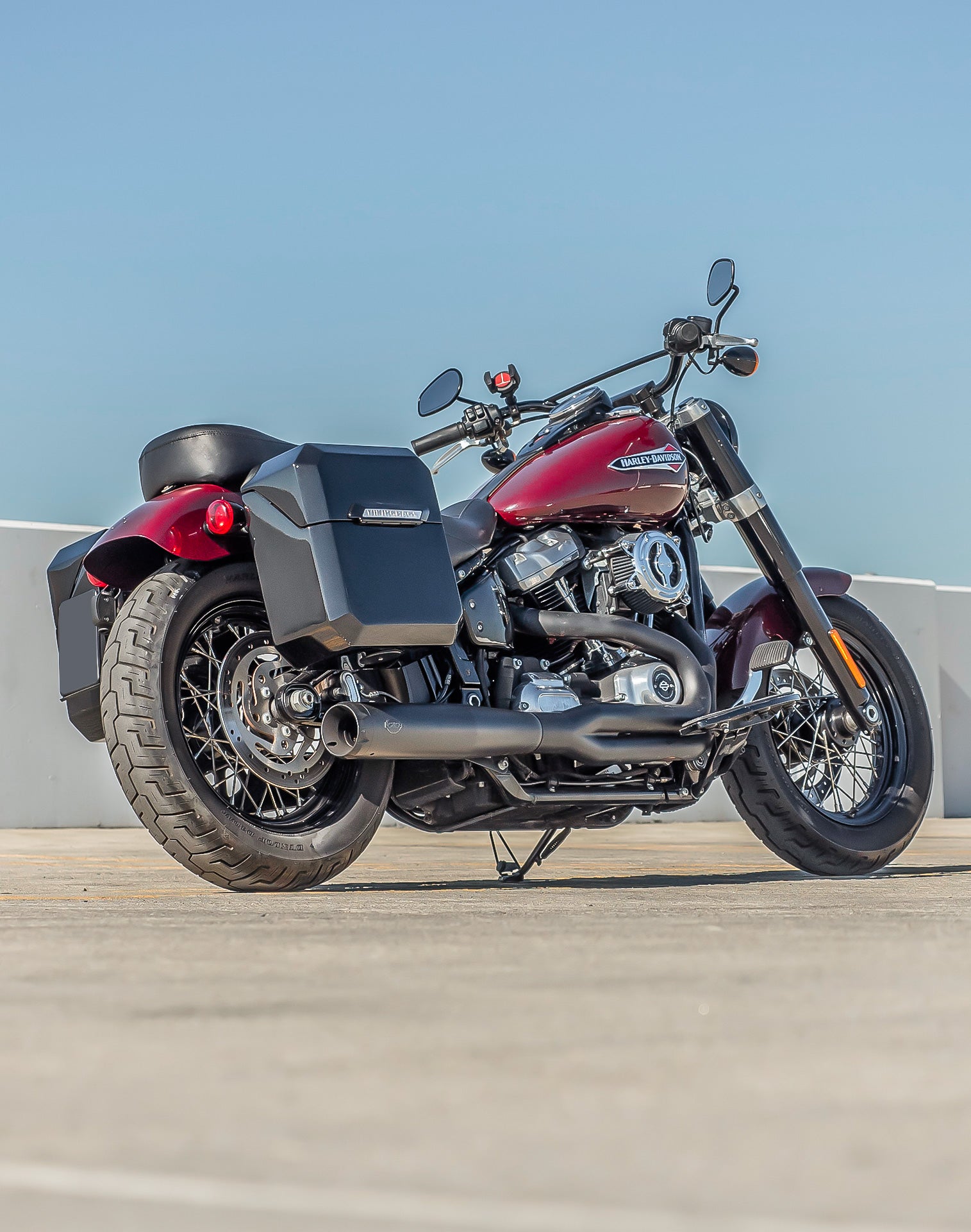 30L - Outlaw Quick Mount Medium Harley Softail Slim FLSL Painted Hard Saddlebags Life style 1