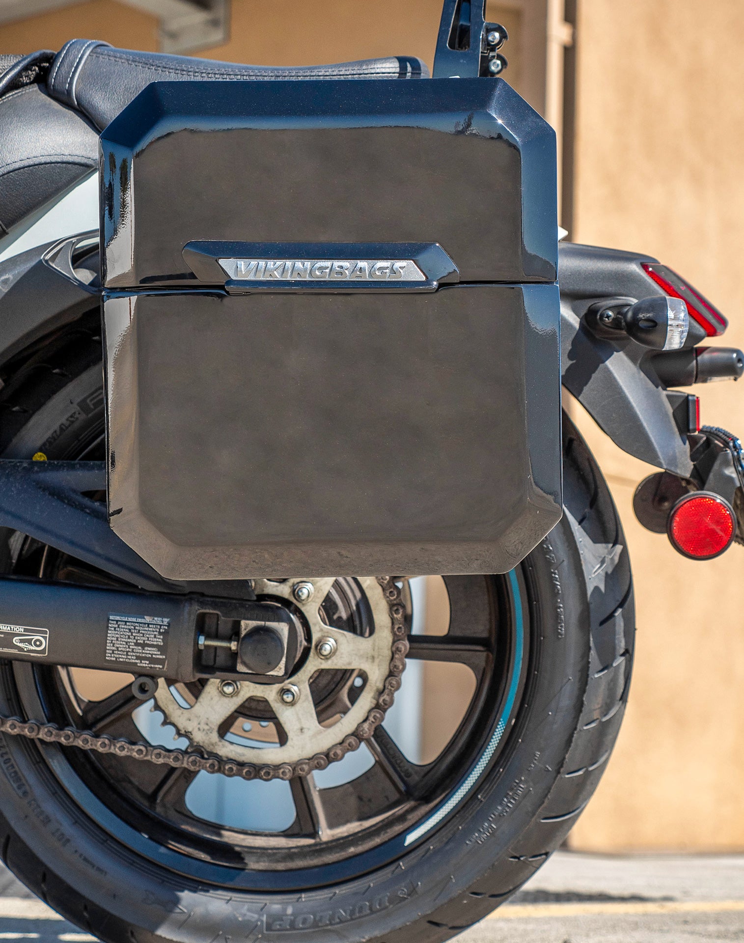 30L - Outlaw Quick Mount Medium Kawasaki Vulcan S Painted Hard Saddlebags Life style 2