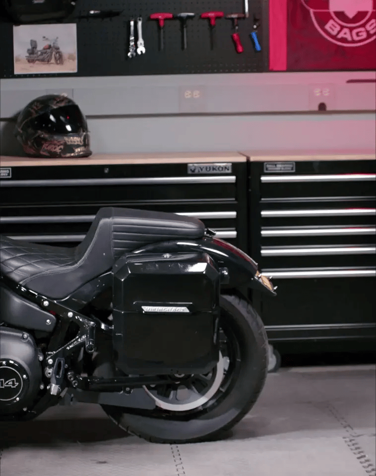 30L - Outlaw Quick Mount Medium Kawasaki W800 Painted Hard Saddlebags GIF