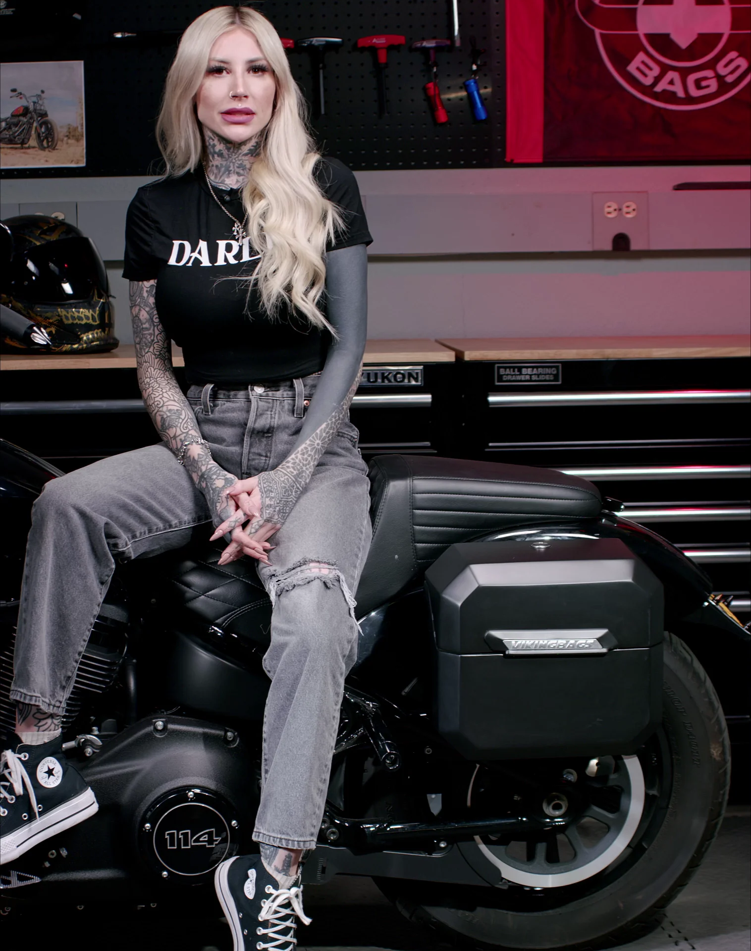 20L - Outlaw Quick-Mount Small Harley Sportster 883 Low XL883L Matte Hard Saddlebags Video