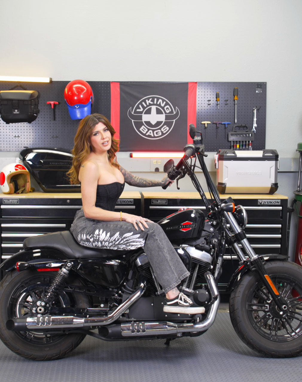 Iron Born Diamond Stitch 2-Up Seat For Harley Sportster Demo Video