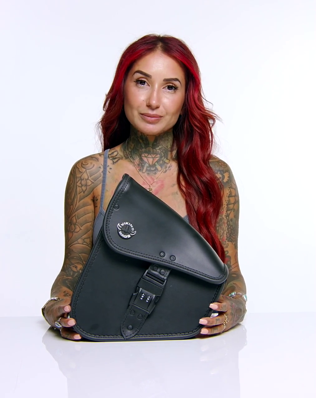 4L - Digilock Motorcycle Swingarm Bag for Harley Softail Video