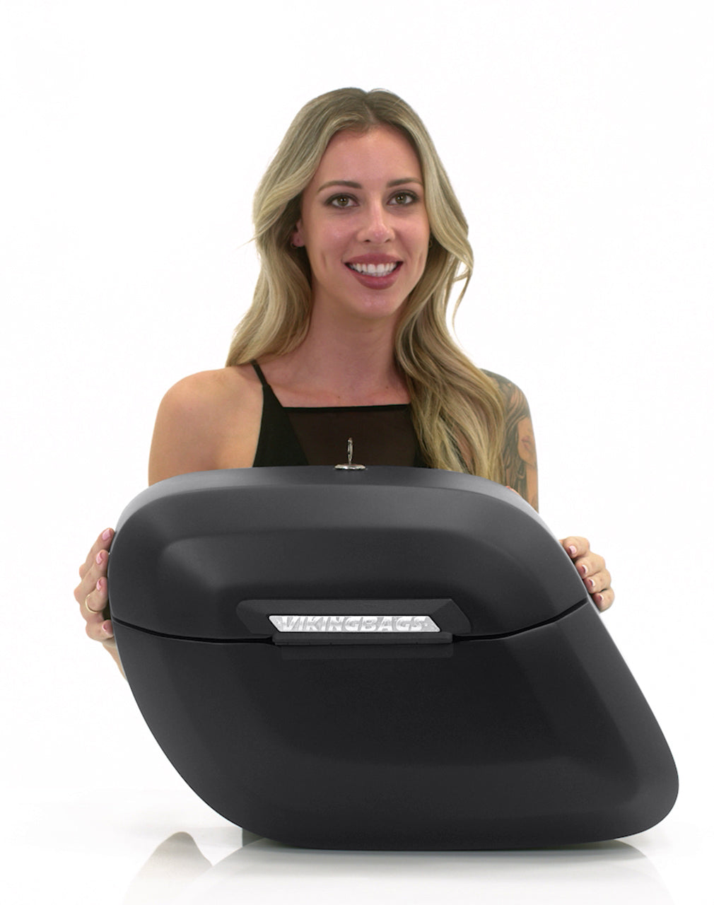 34L - Lamellar Raven Extra Large Kawasaki Vulcan 1500 Classic VN1500 Shock Cutout Matte Motorcycle Hard Saddlebags Video