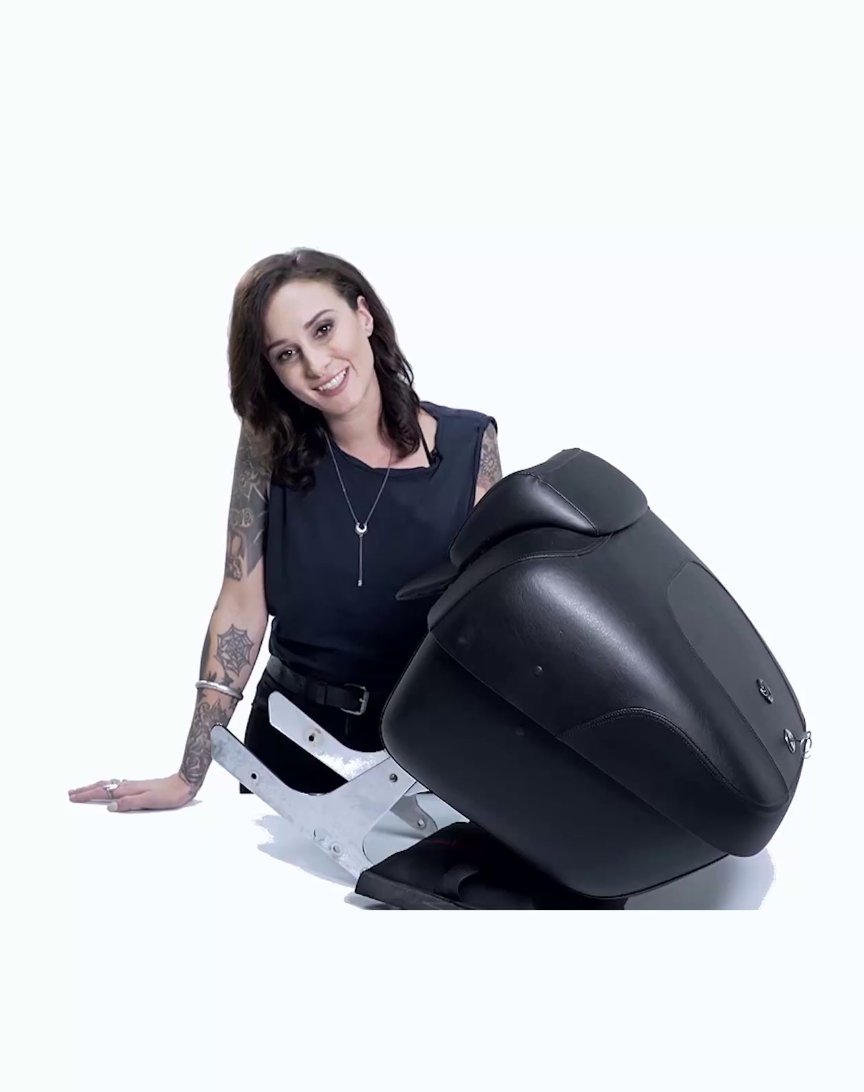 28L - Baelor Medium Quick Mount Motorcycle Saddlebags For Harley Softail Fat Boy FLFB/S Video