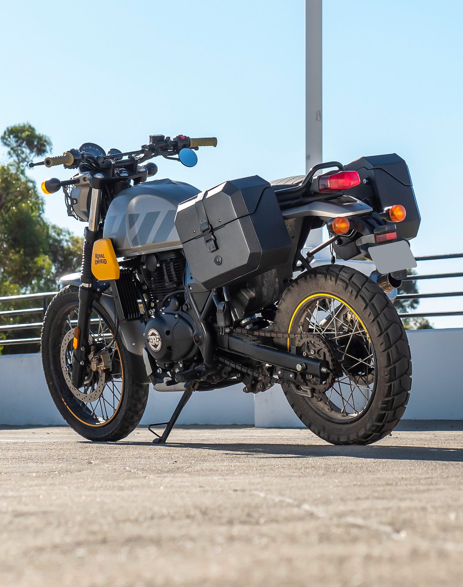 Royal Enfield Scram 411 Saddlebags Vertical