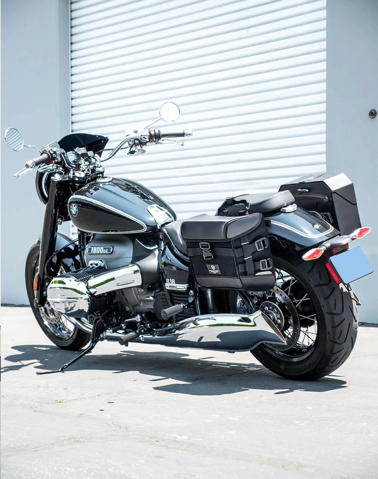 10L - Incognito Quick Mount Small BMW R18 Solo Motorcycle Saddlebag (Left Only) v1