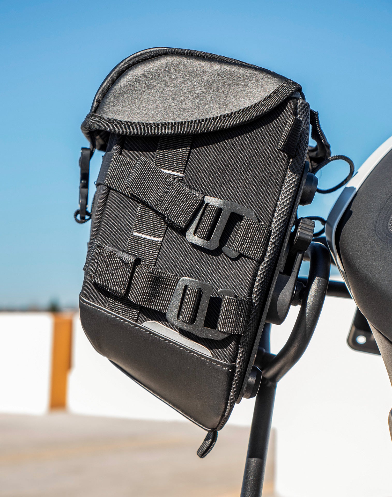 10L - Incognito Quick Mount Small Ducati Monster 797 (2016+) Solo Saddlebag (Right Only) v3