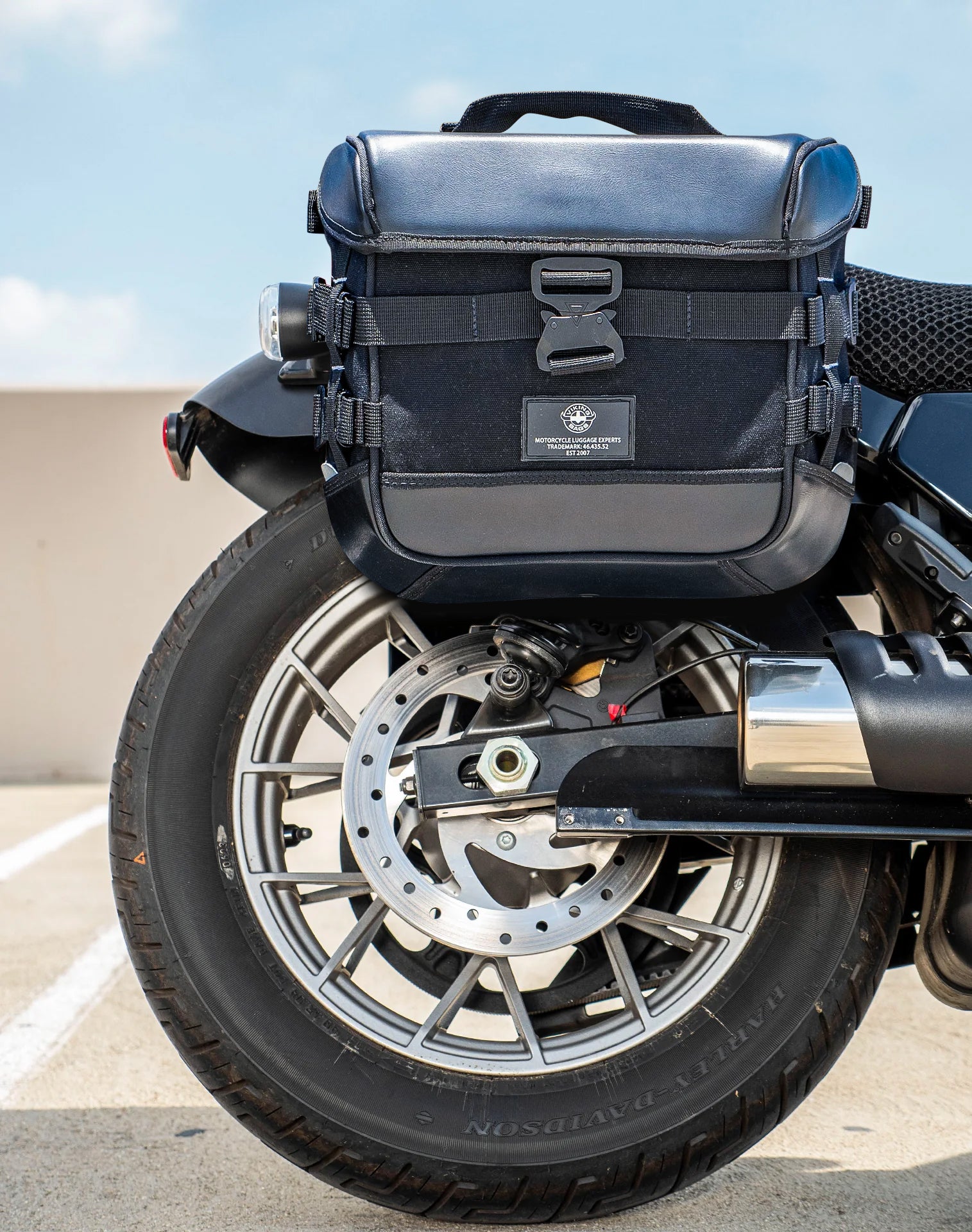 10L - Incognito Quick Mount Small Harley Sportster Nightster RH975/S Solo Saddlebag (Right Only) v2