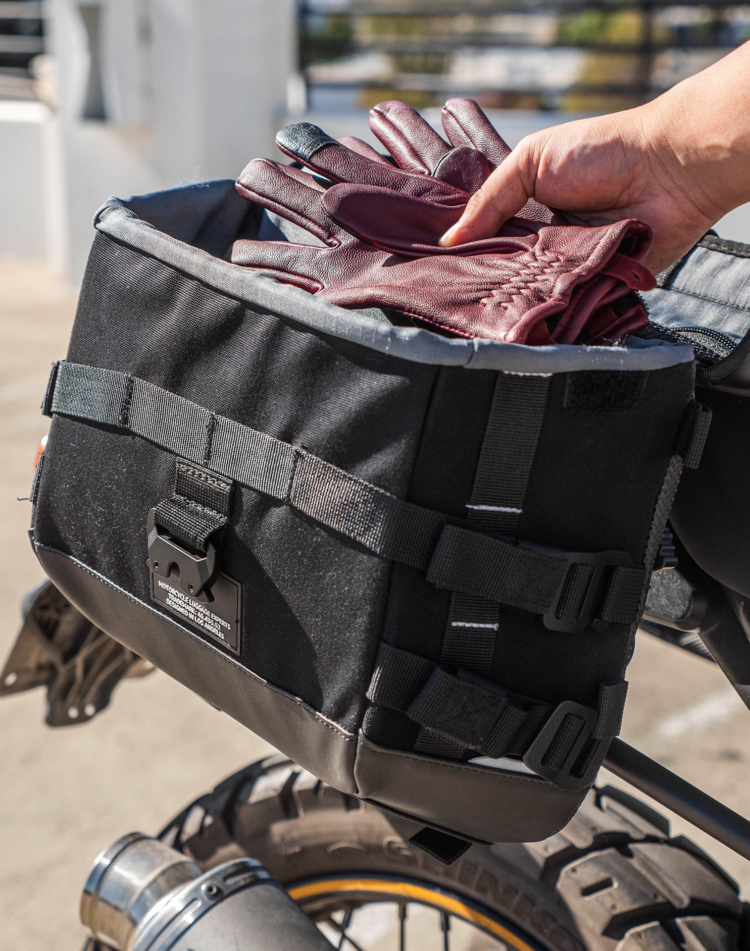 10L - Incognito Quick Mount Small Royal Enfield Scram 411 Solo Saddlebag (Right Only) v4