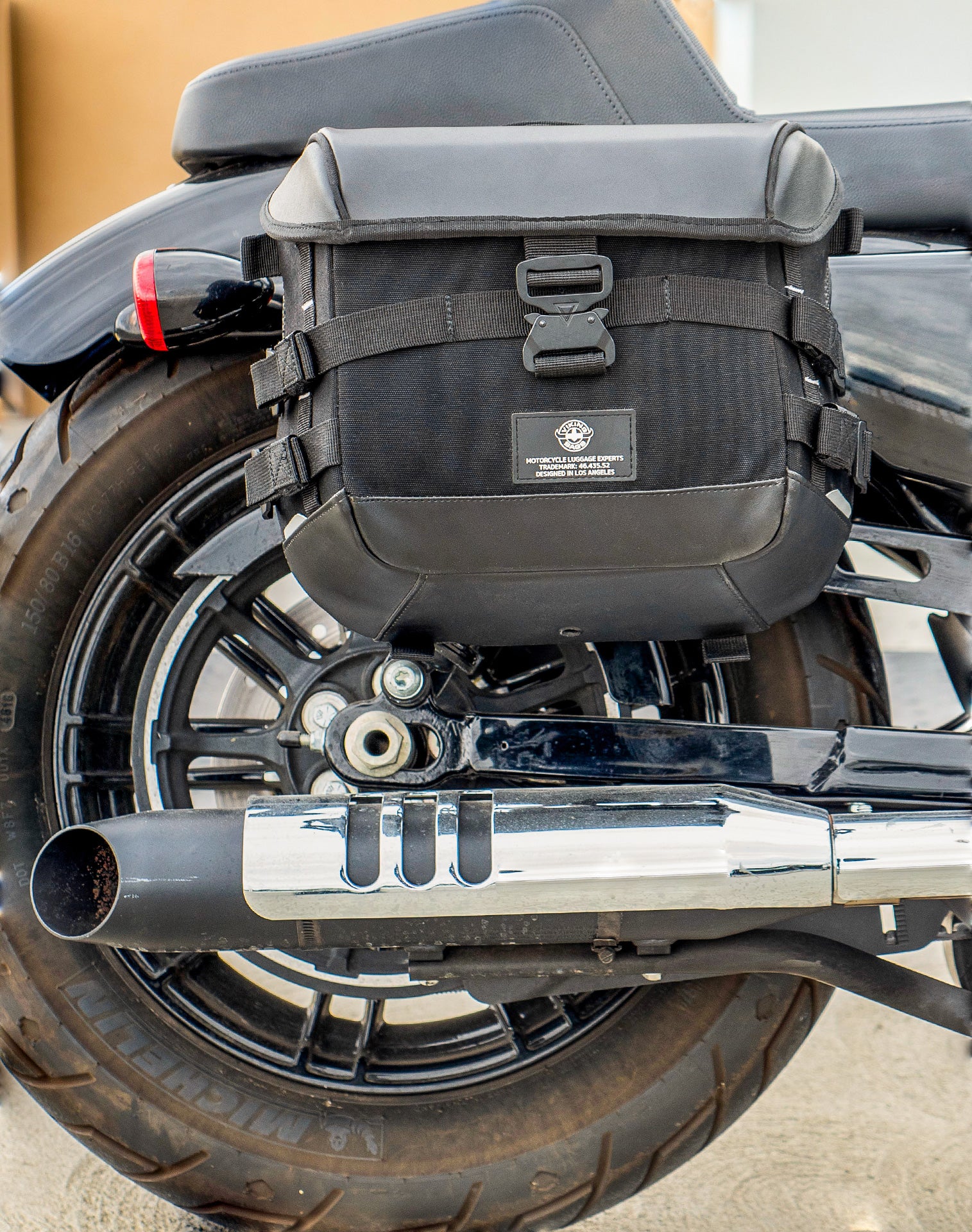 10L - Incognito Quick Mount Small Solo Motorcycle Saddlebag (Right Only) for Harley Sportster Forty Eight XL1200X/XL1200XS v2