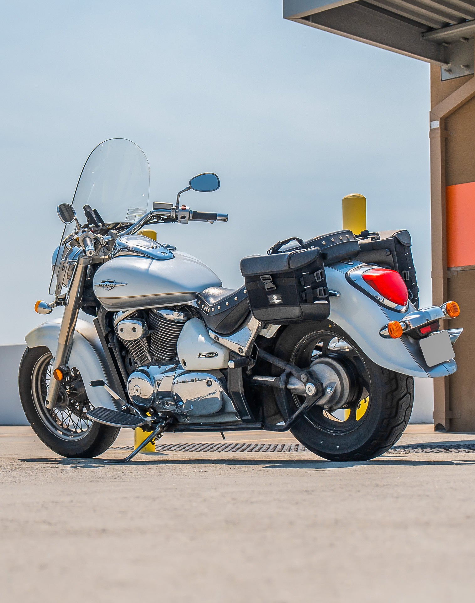 10L - Incognito Quick Mount Small Suzuki Boulevard C50 VL800 Solo Saddlebag (Left Only) v1