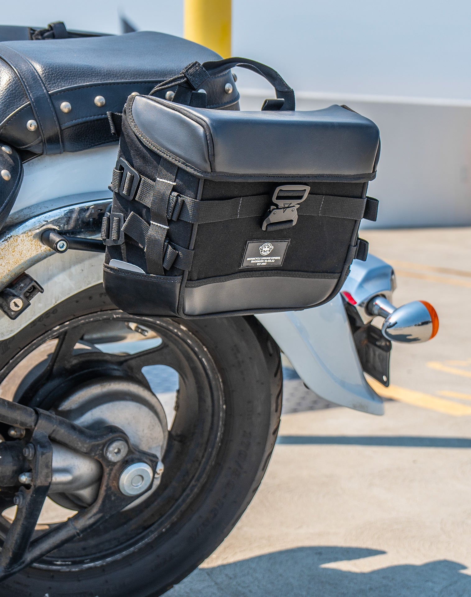 10L - Incognito Quick Mount Small Suzuki Boulevard C50 VL800 Solo Saddlebag (Left Only) v3