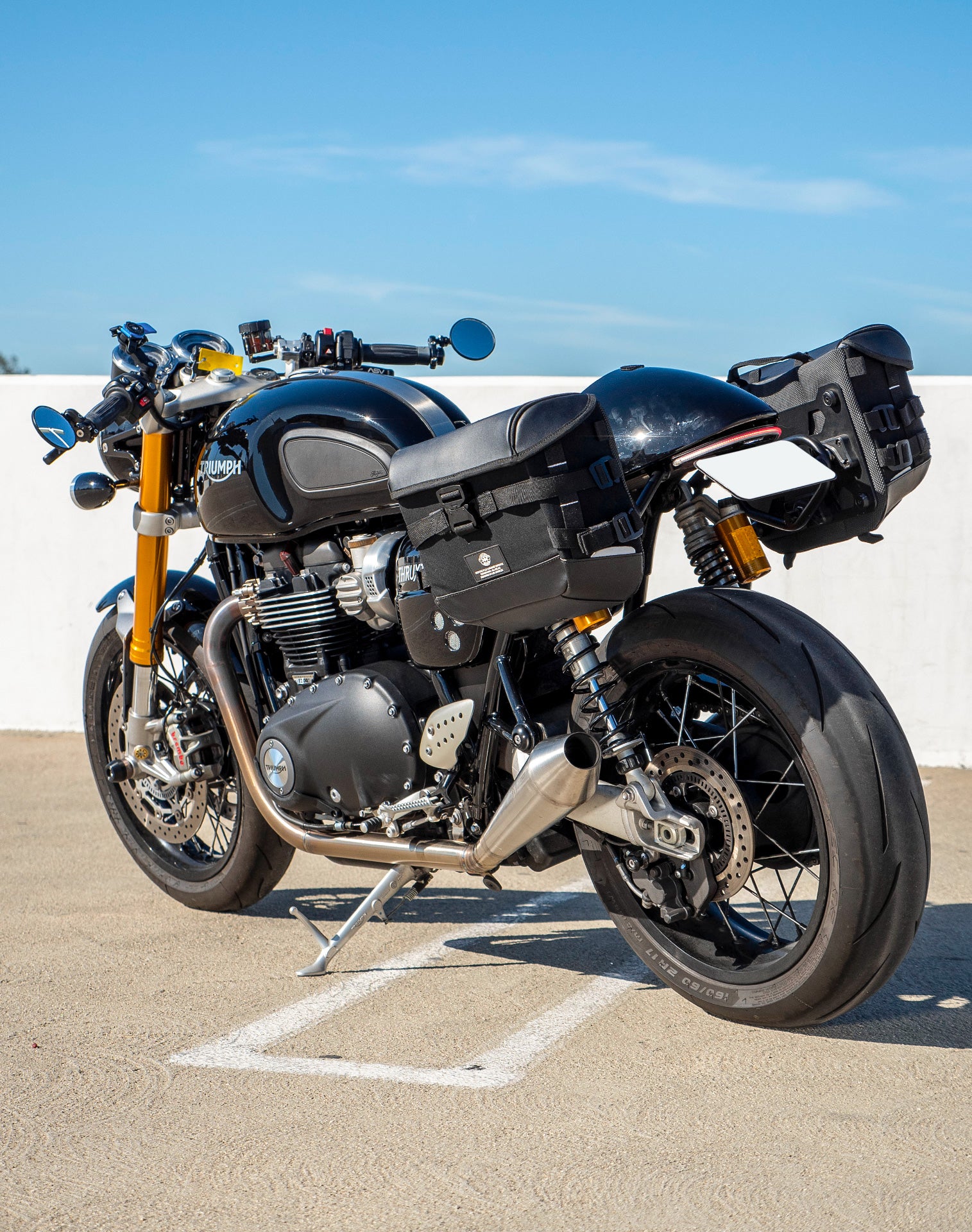 10L - Incognito Quick Mount Small Triumph Thruxton RS 2019+ Solo Saddlebag (Left Only) v1