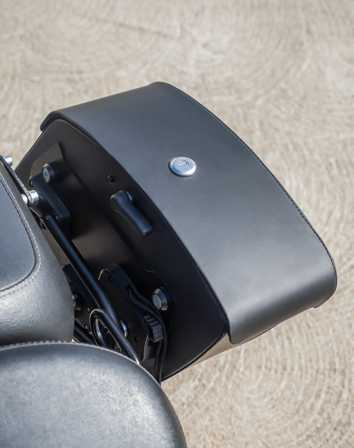 12L - Stormclad Quick Mount Medium Royal Enfield Classic 350 Hard Solo Saddlebag (Left Only)