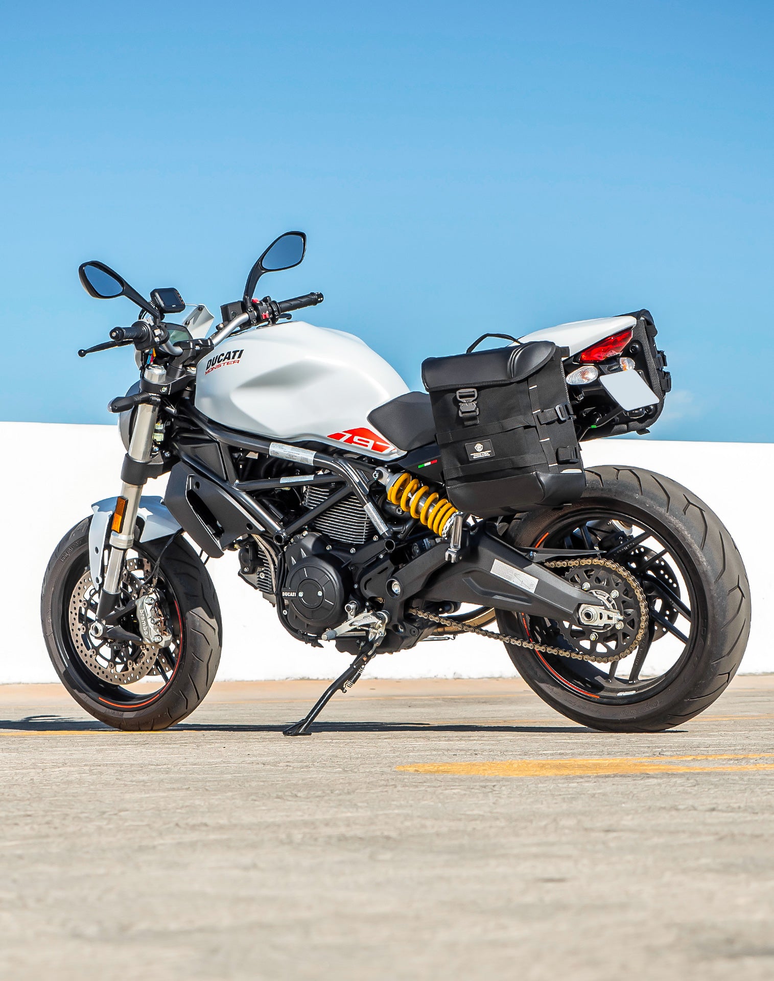 15L - Incognito Quick Mount Medium Ducati Monster 797 (2016+) Solo Saddlebag (Left Only) v1