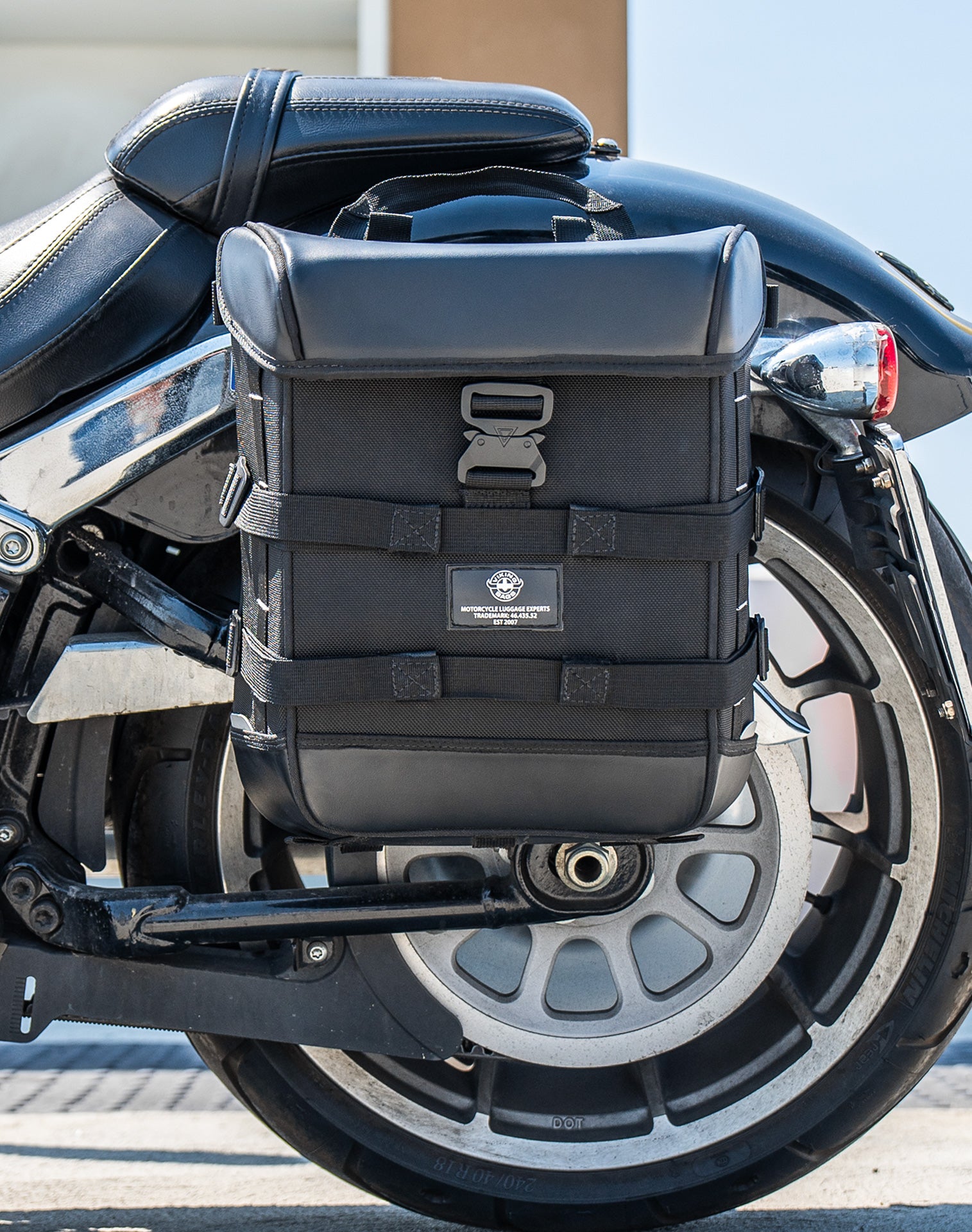 15L - Incognito Quick Mount Medium Harley Softail Fat Boy FLFB/S Solo Saddlebag (Left Only) v2