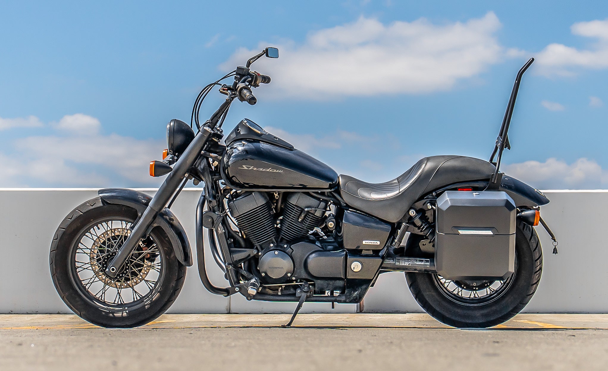 15L - Outlaw Quick Mount Honda 750 Shadow Phantom Matte Hard Solo Saddlebag (Left Only) @expand