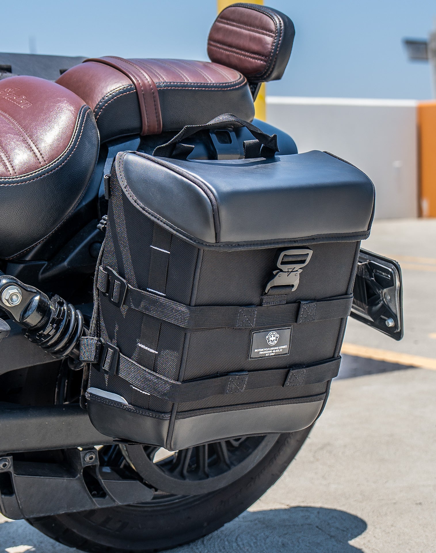 15L - Incognito Quick Mount Medium Indian Scout Bobber Sixty Solo Saddlebag (Left Only) v3