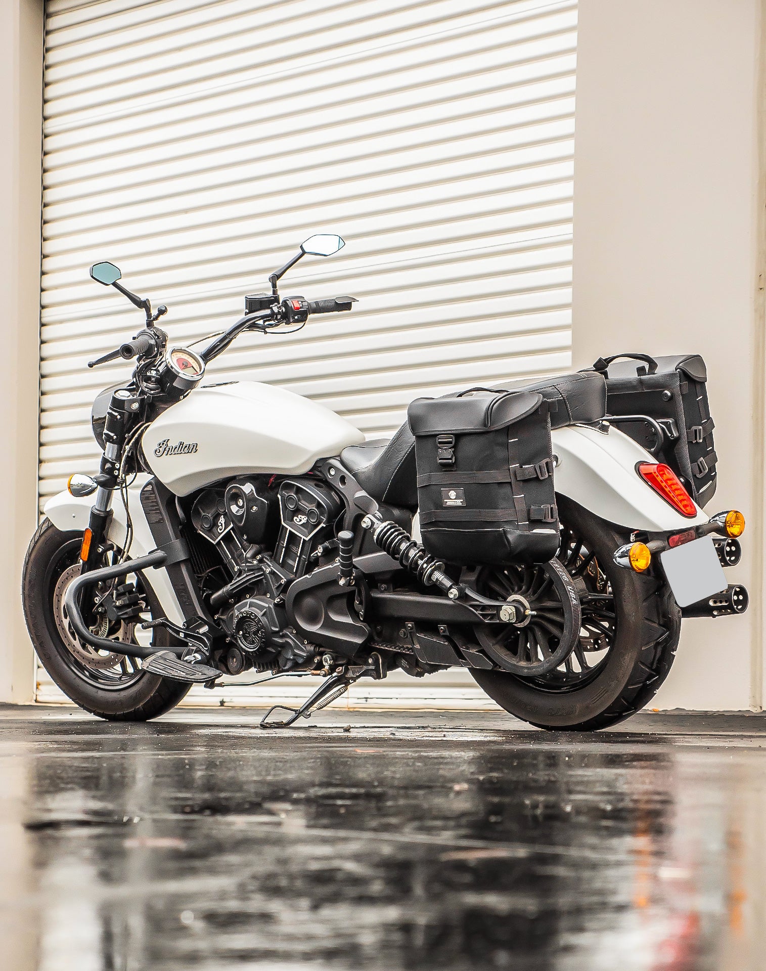 15L - Incognito Quick Mount Medium Indian Scout Solo Saddlebag (Left Only) v1