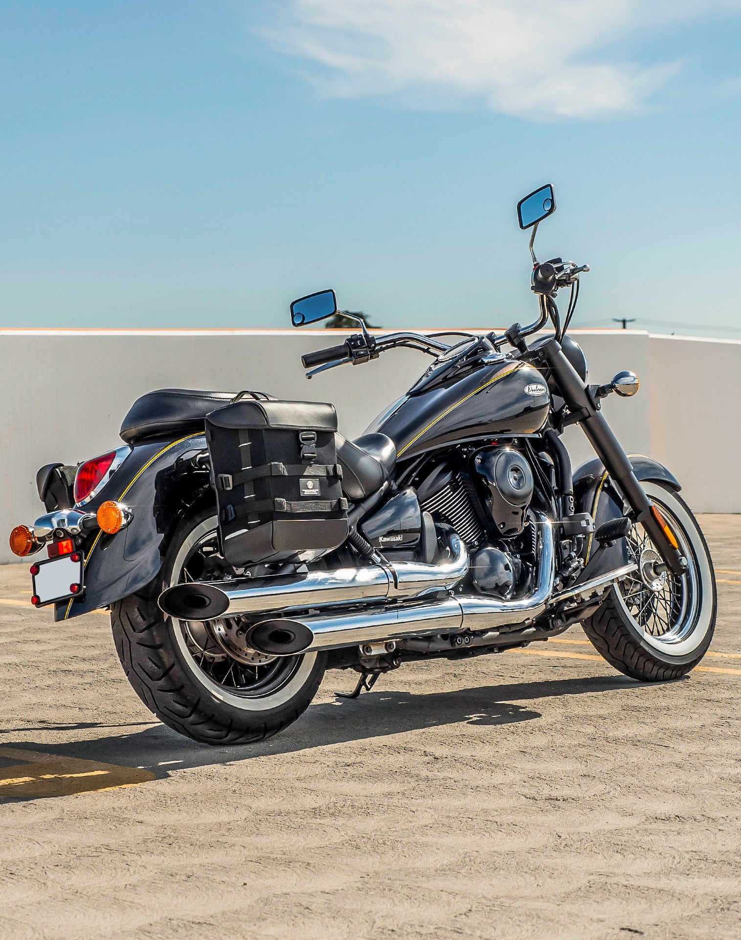 15L - Incognito Quick-Mount Medium Kawasaki Vulcan 900 Classic VN900 Solo Saddlebag (Right Only) v1