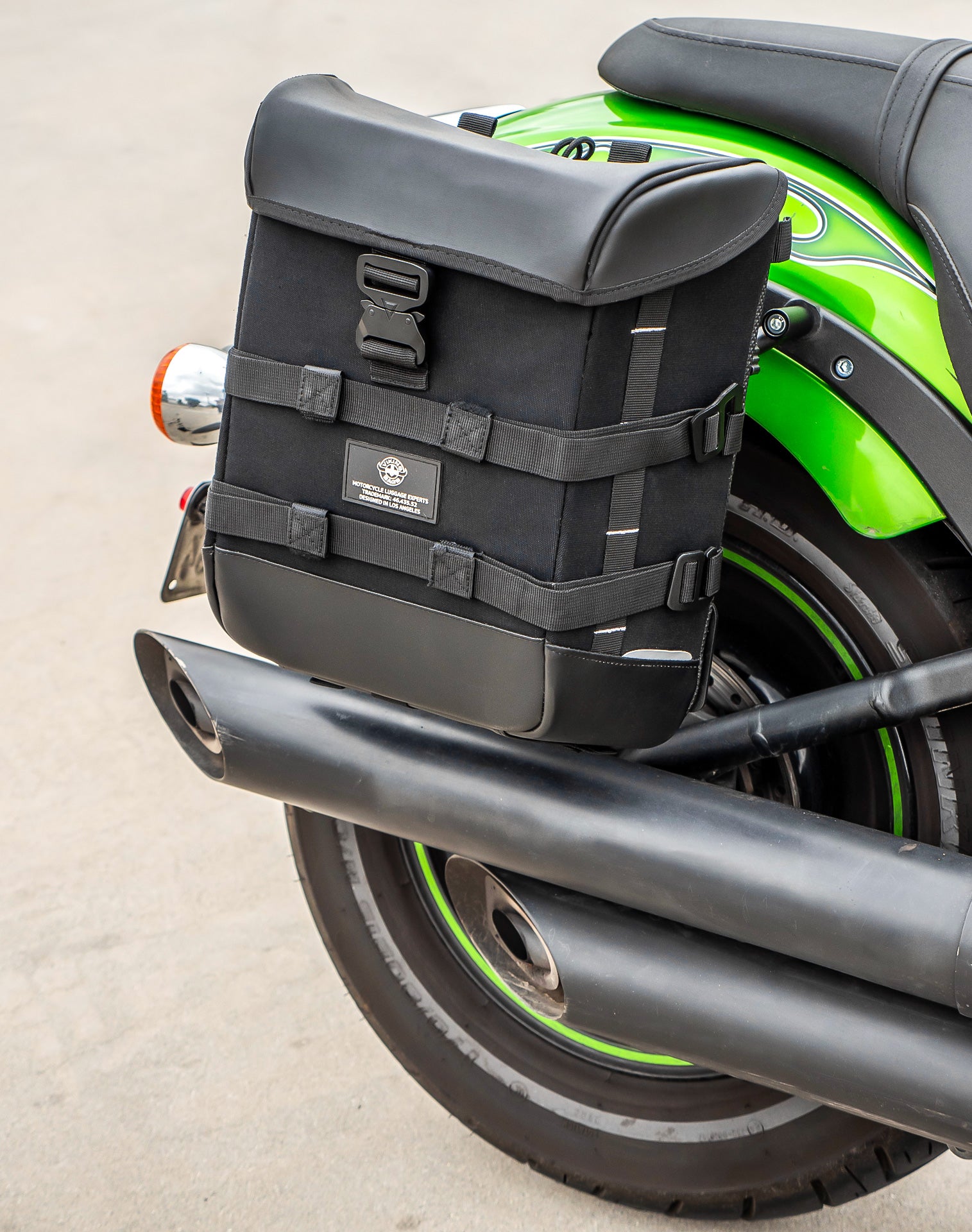 15L - Incognito Quick-Mount Medium Kawasaki Vulcan 900 Custom VN900C Solo Saddlebag (Right Only) v2