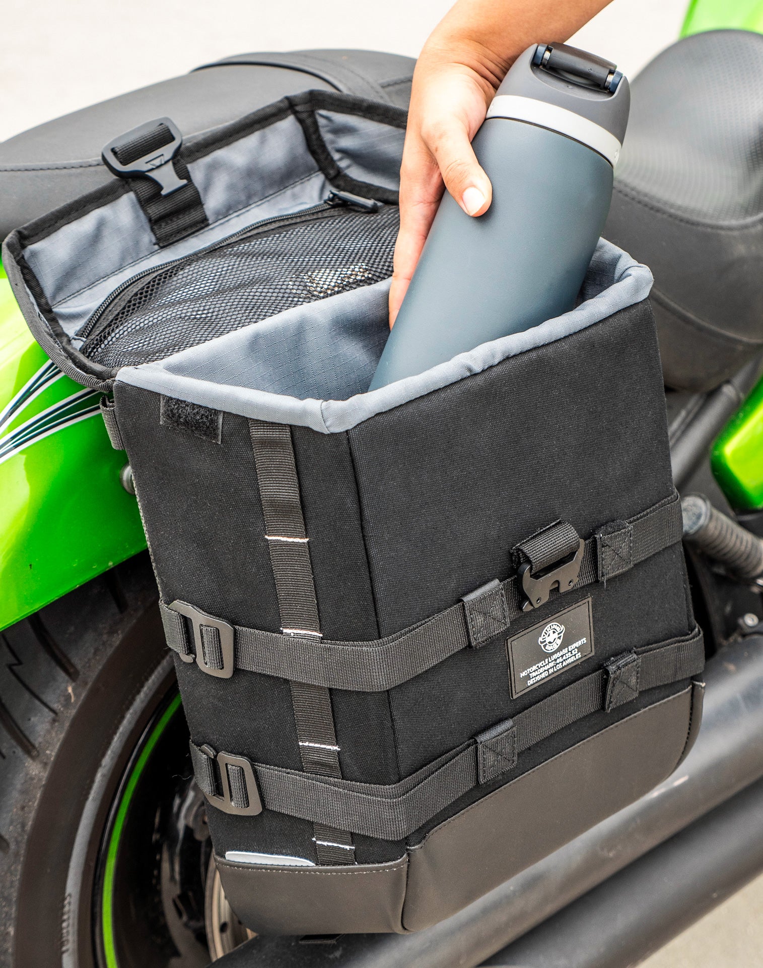 15L - Incognito Quick-Mount Medium Kawasaki Vulcan 900 Custom VN900C Solo Saddlebag (Right Only) v4