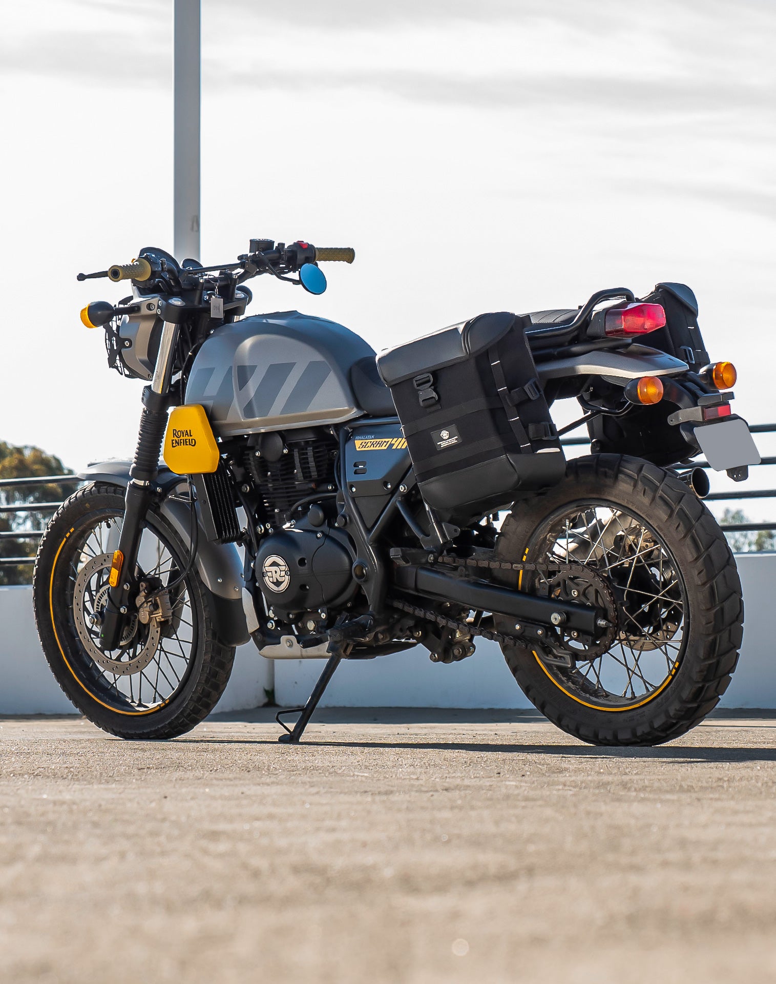 15L - Incognito Quick Mount Medium Royal Enfield Scram 411 Solo Saddlebag (Left Only) v1