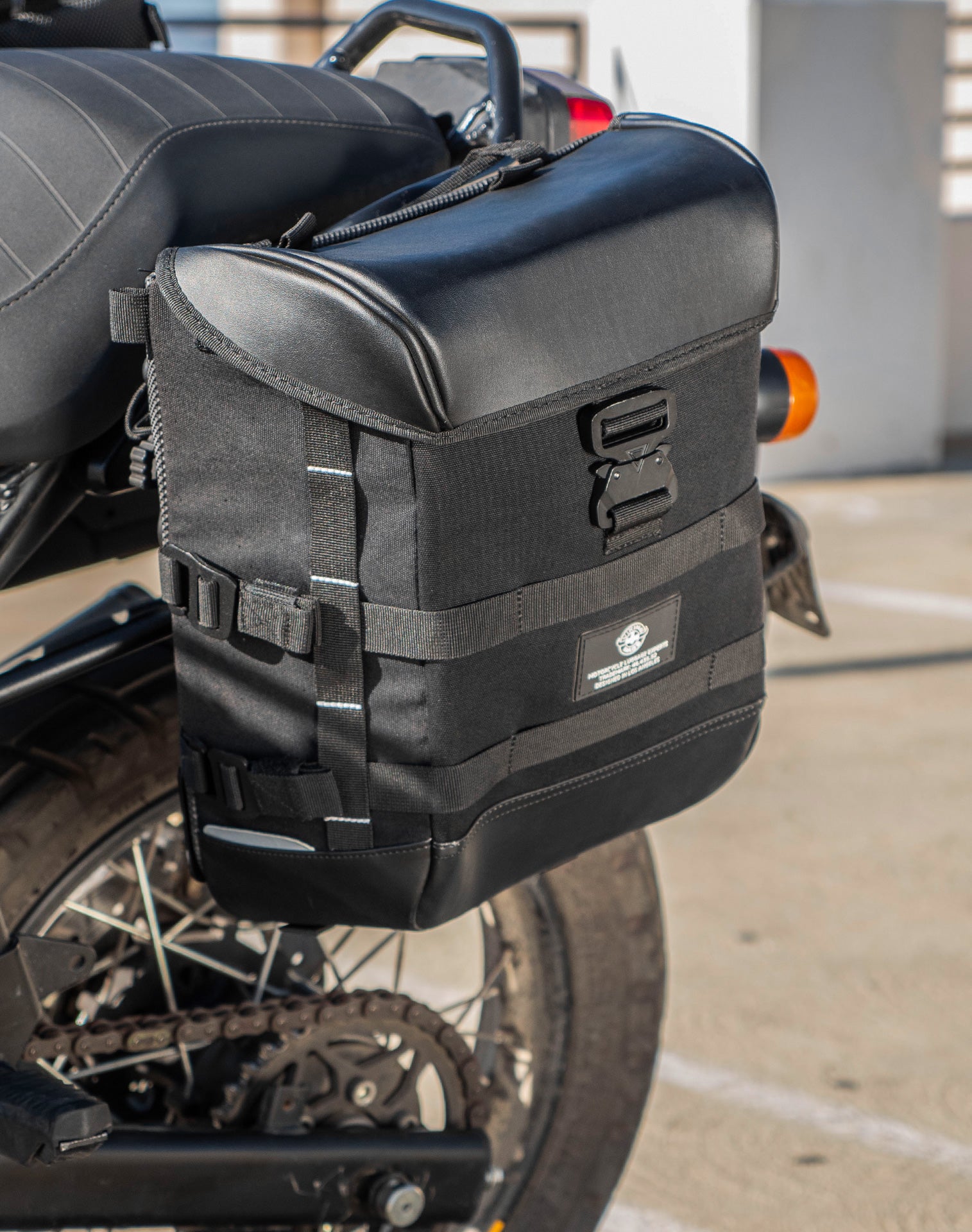 15L - Incognito Quick Mount Medium Royal Enfield Scram 411 Solo Saddlebag (Left Only) v3