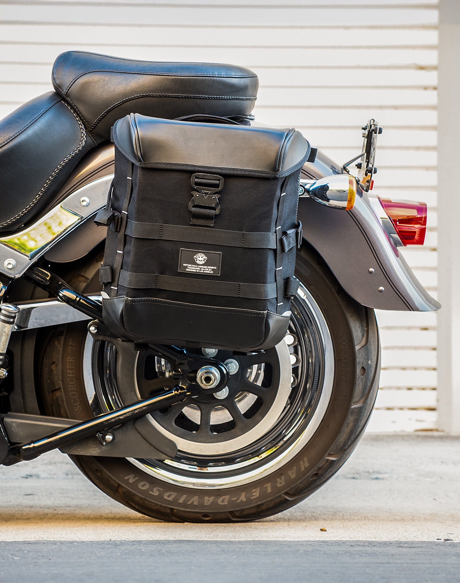 15L - Incognito Quick Mount Medium Solo Motorcycle Saddlebag (Left Only) for Harley Softail Fat Boy FLSTF/I v2